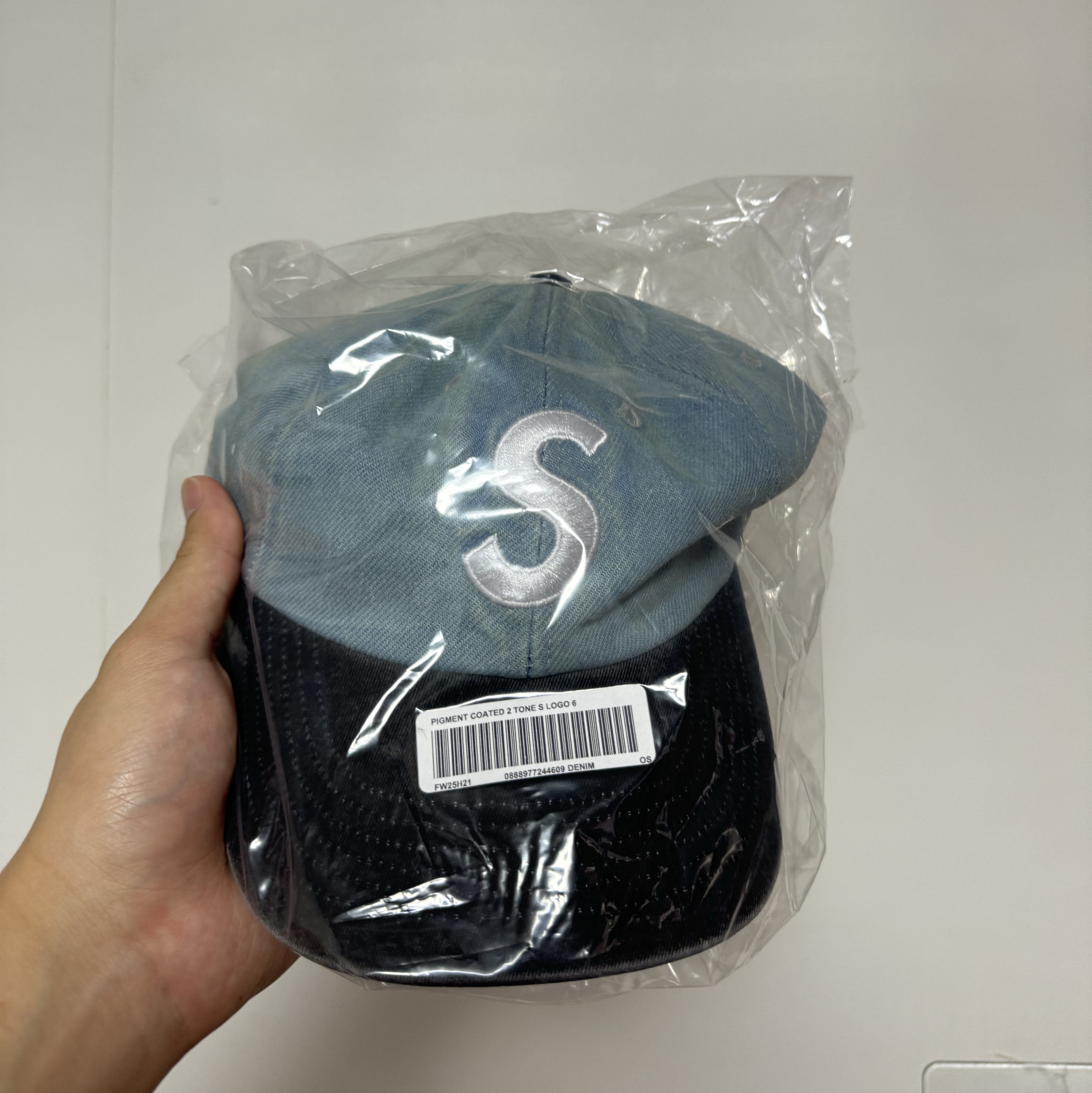 Supreme Pigment Coated 2-Tone S Logo 6-Panel Denim - 25FW 착용 스타일