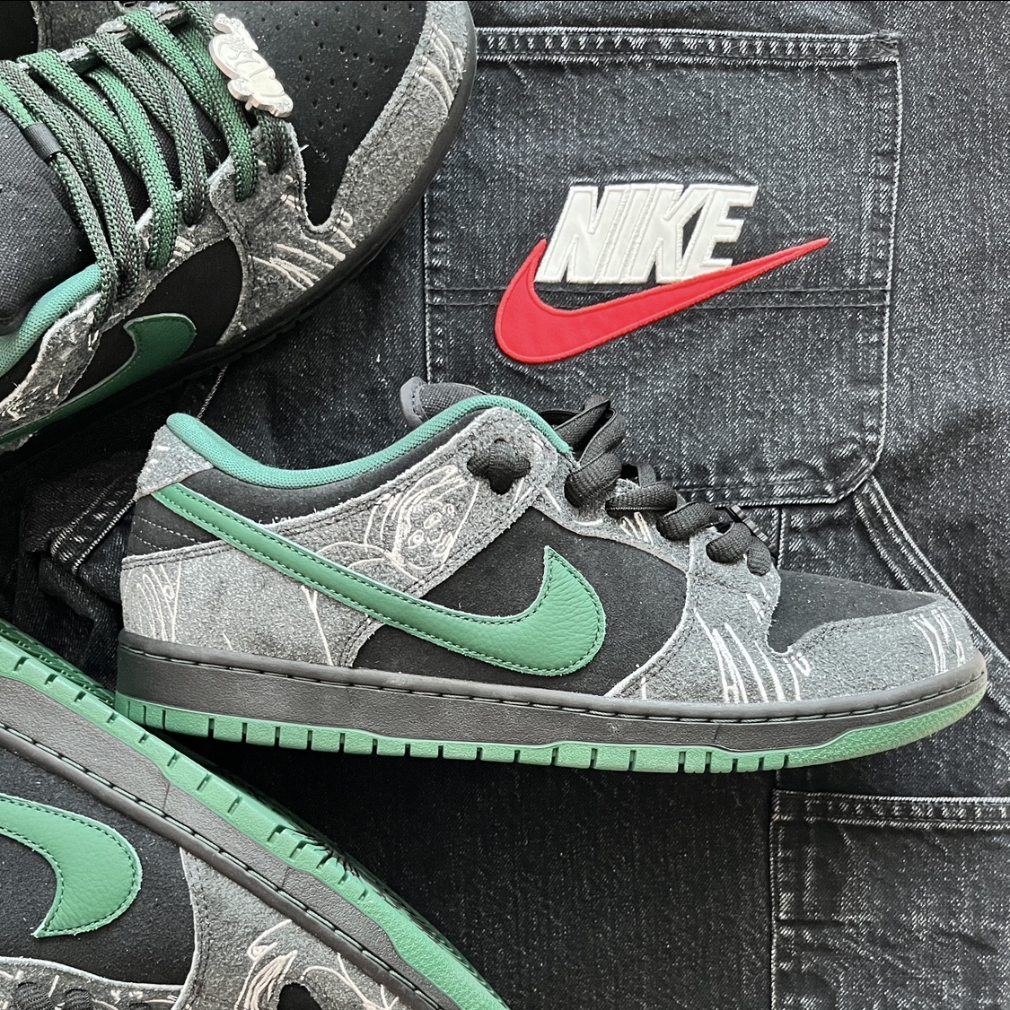 Supreme x Nike Denim Short Black - 24SS, Nike x There SB Dunk Low Pro Anthracite and Gorge Green 착용 스타일