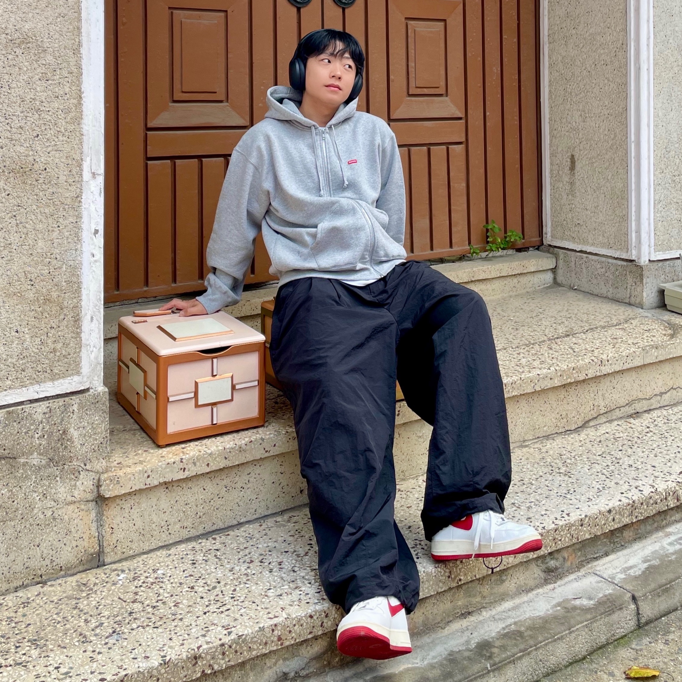 Supreme Small Box Zip Up Hooded Sweatshirt Heather Grey - 25SS 착용 스타일