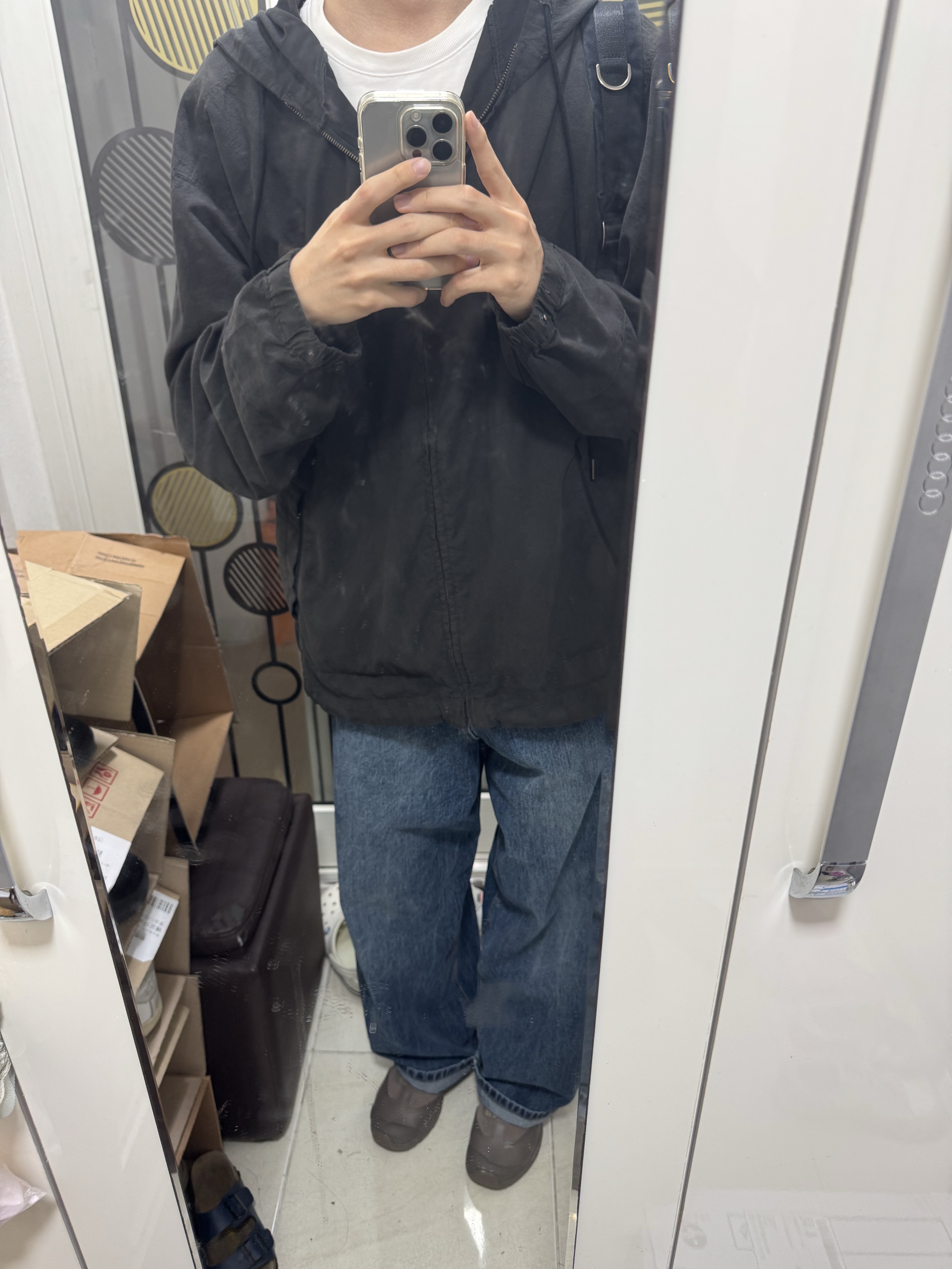 Salomon Jungle Ultra Low Advanced Falcon Vintage Khaki, Polyteru Zip Hoodie Parka Charcoal 착용 스타일 - 1