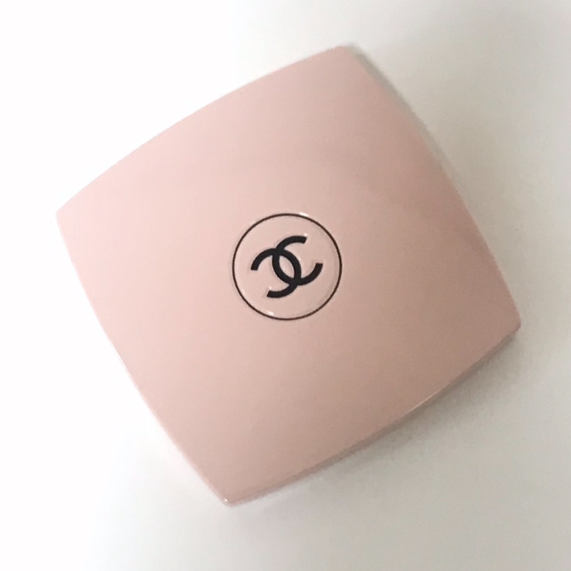 Chanel Codes Couleur Limited Edition Miroir Double Facettes 111 Ballerina 착용 스타일