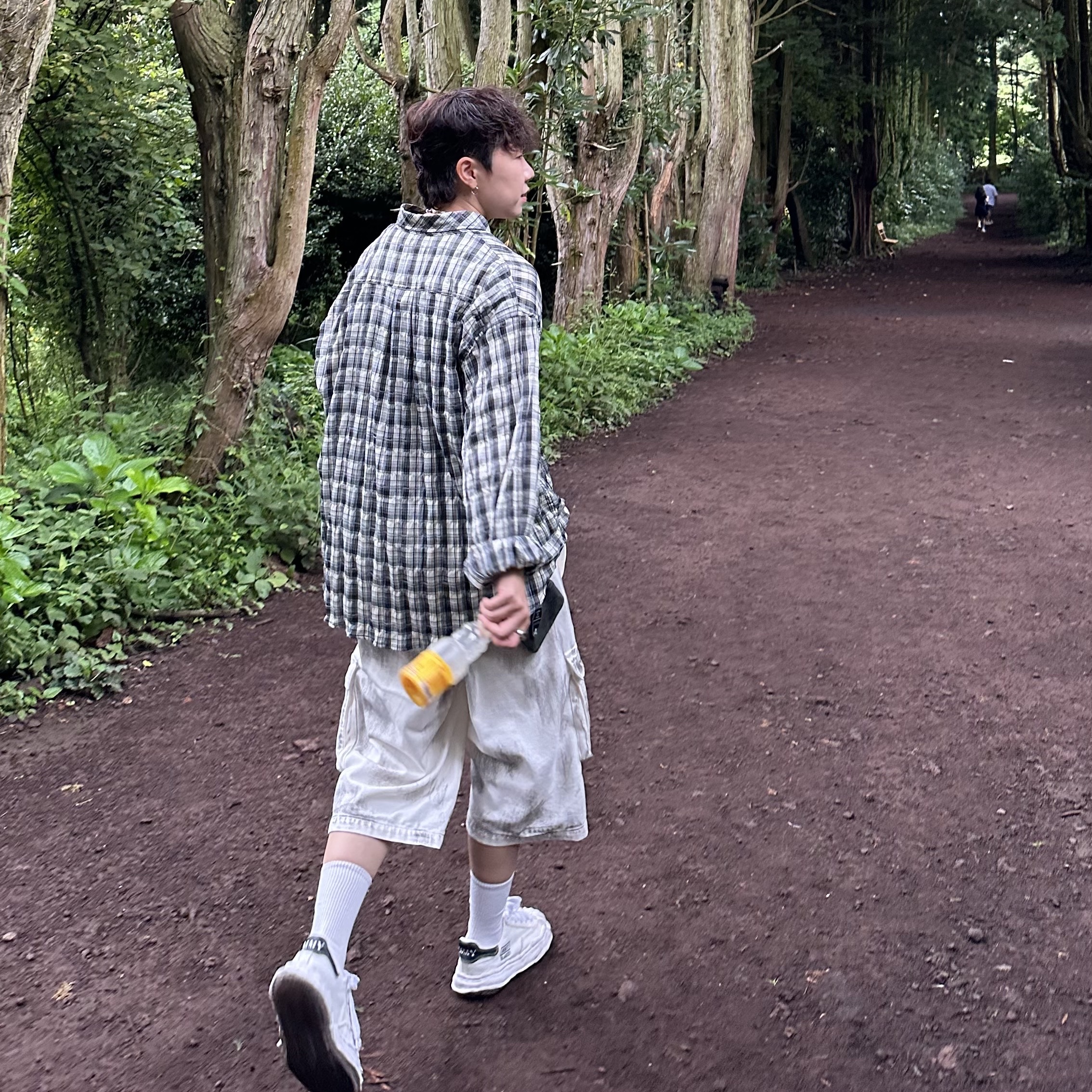 Undermycar Mu.36 Anti Fxxking Logo Play Basic Long Sleeve Check Shirts Blue Black, Maison Mihara Yasuhiro Blakey OG Sole Canvas Low-top Sneakers White 착용 스타일