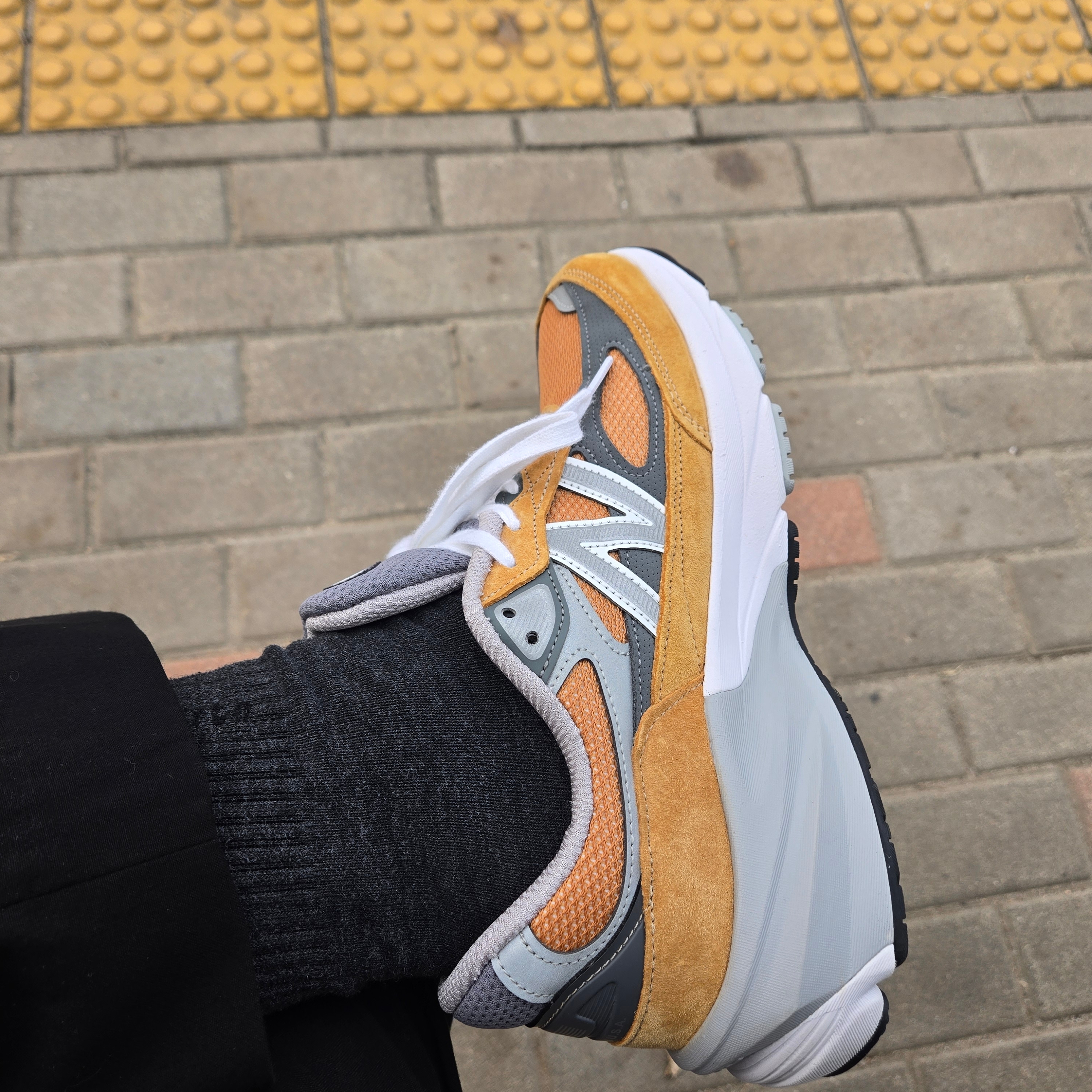New Balance 990v6 Made in USA Workwear Grey 착용 스타일