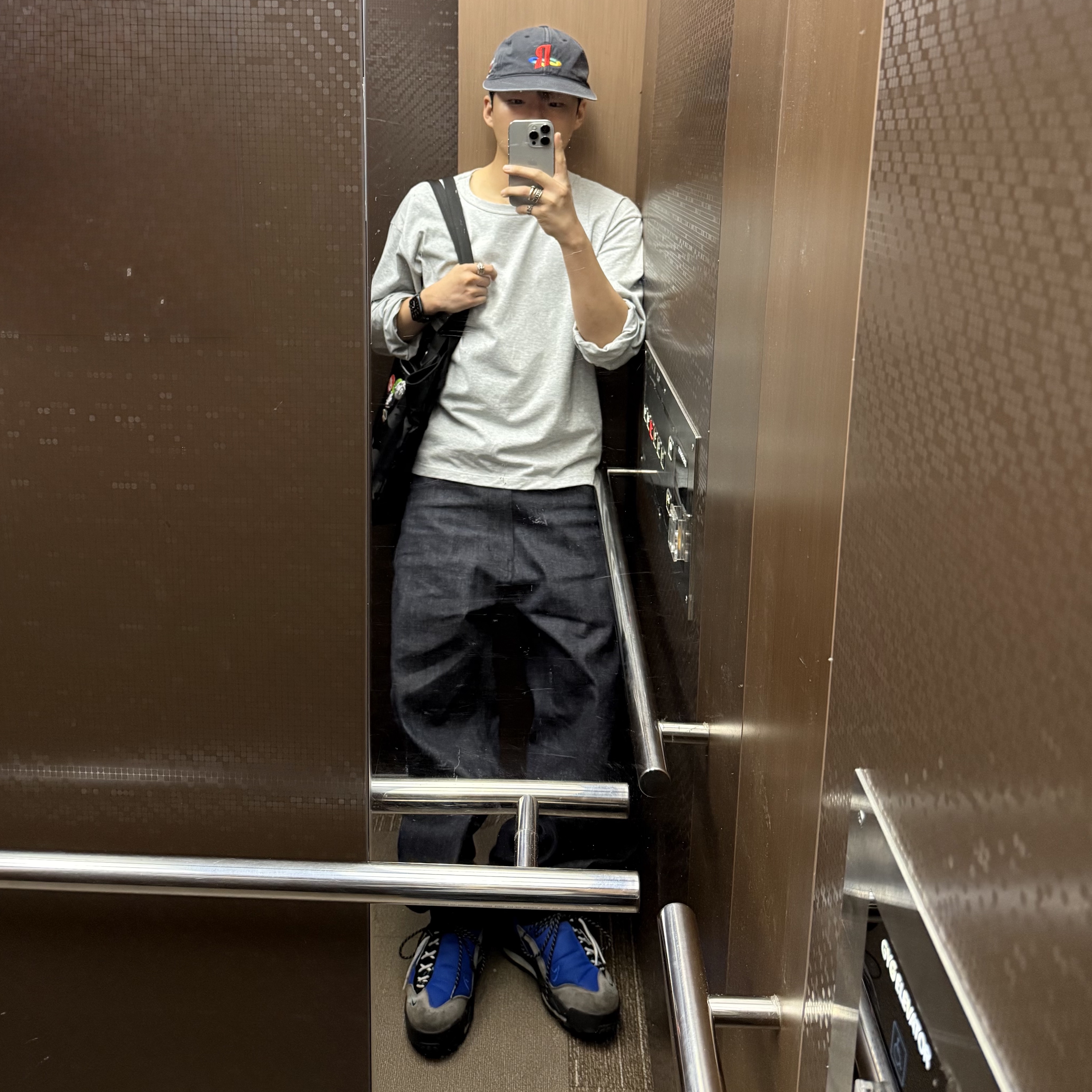 Nike x Sacai Magmascape SP Varsity Royal, Nonnod Zen Raw Selvedge Denim Pants Indigo 착용 스타일