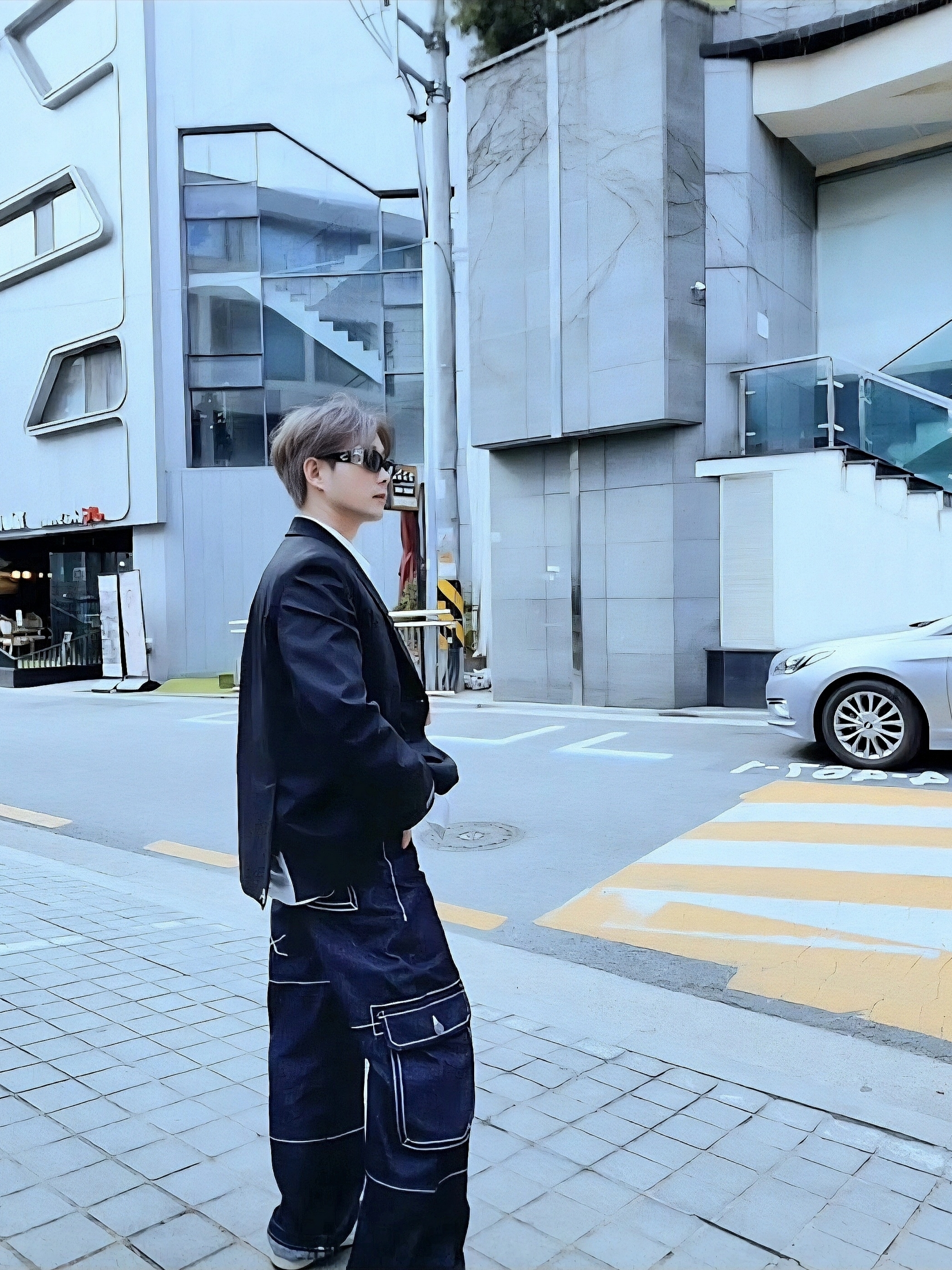 Zara x Ader Error Oversize Blazer Black, Jordan 1 x Travis Scott Retro Low OG SP Reverse Olive 착용 스타일