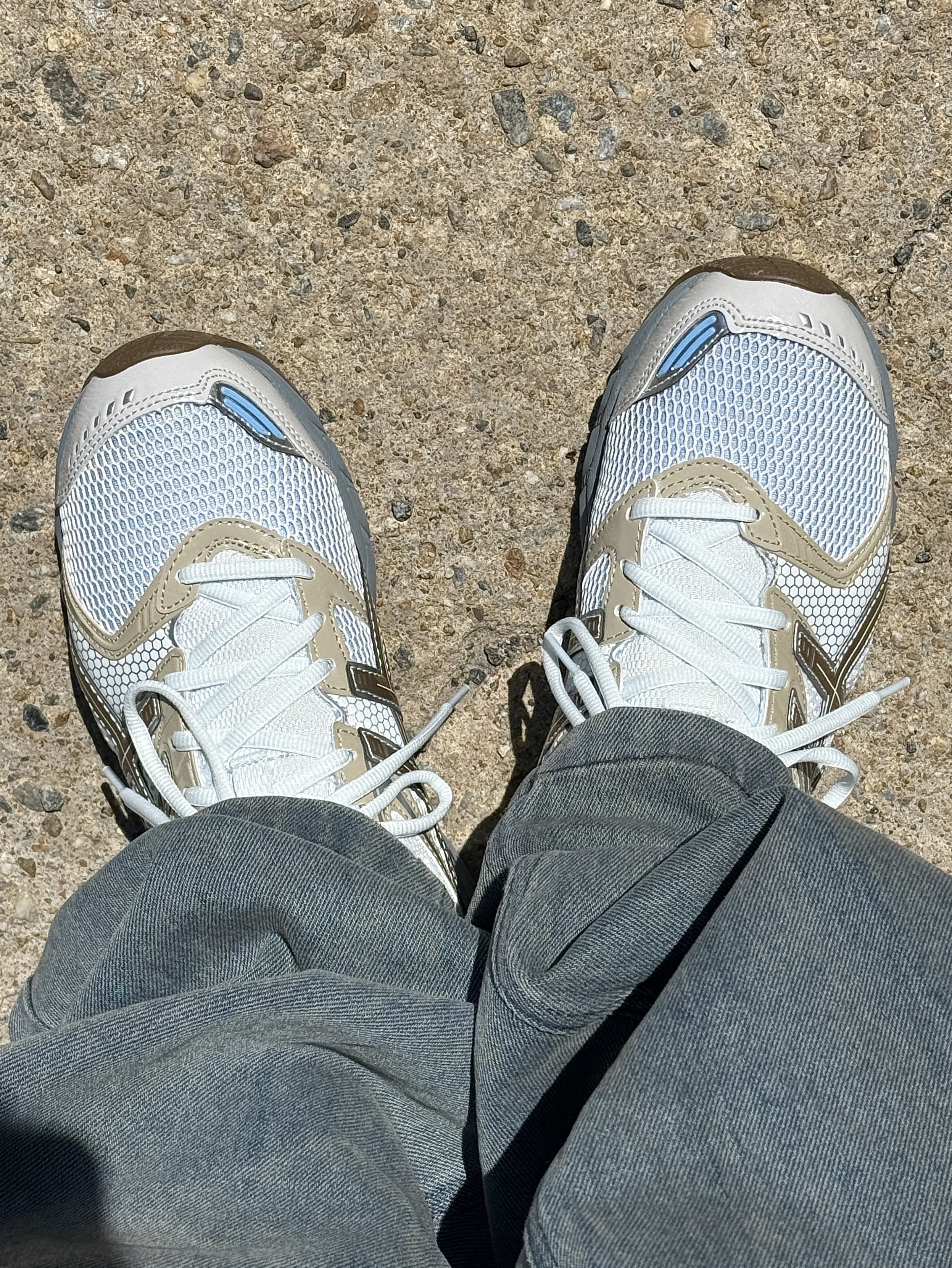 Asics Gel-DS Trainer 14 Airy Blue Clay Canyon, Arc'teryx Mantis 1 Waistpack Black Sapphire 착용 스타일 - 4