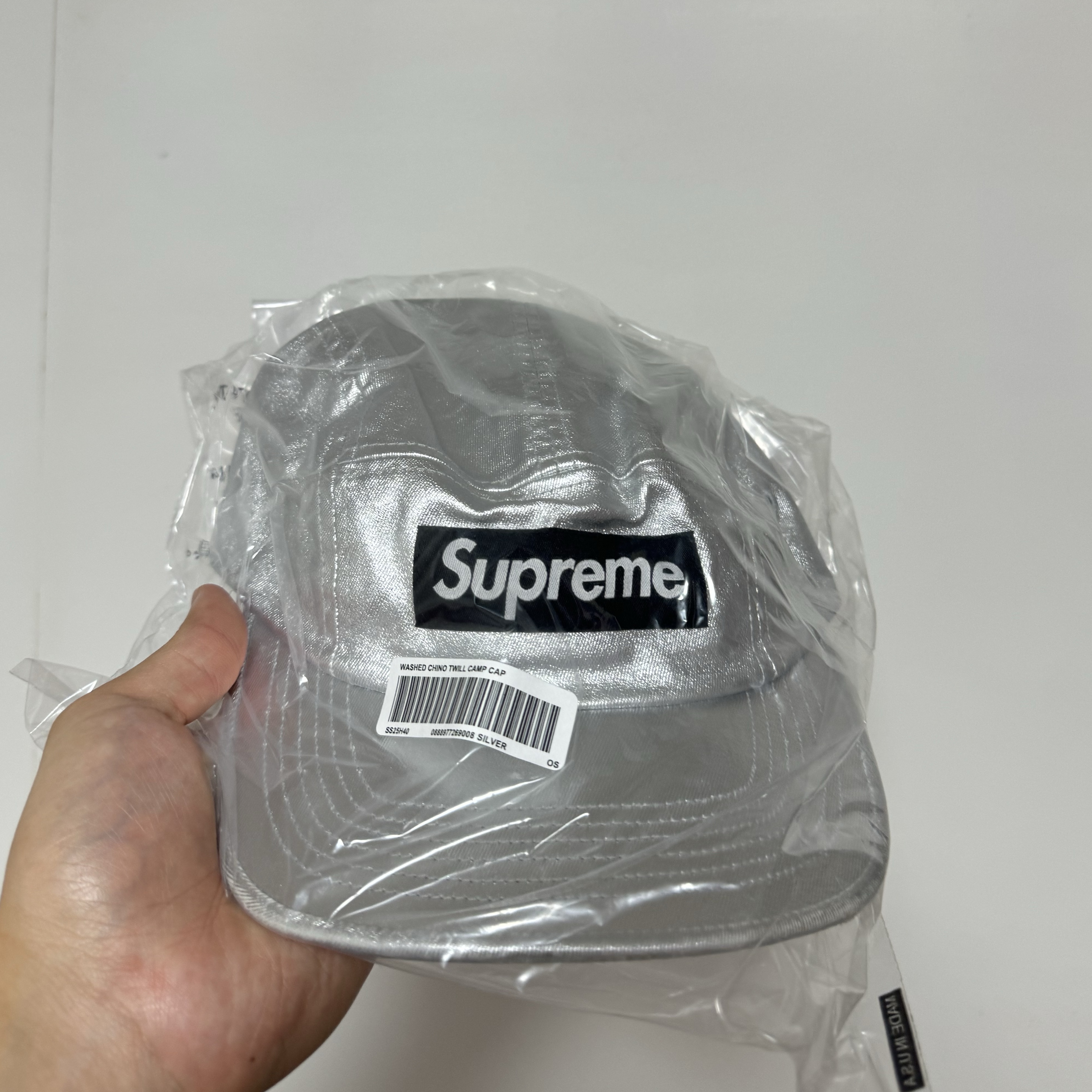 Supreme Washed Chino Twill Camp Cap Silver - 25SS 착용 스타일