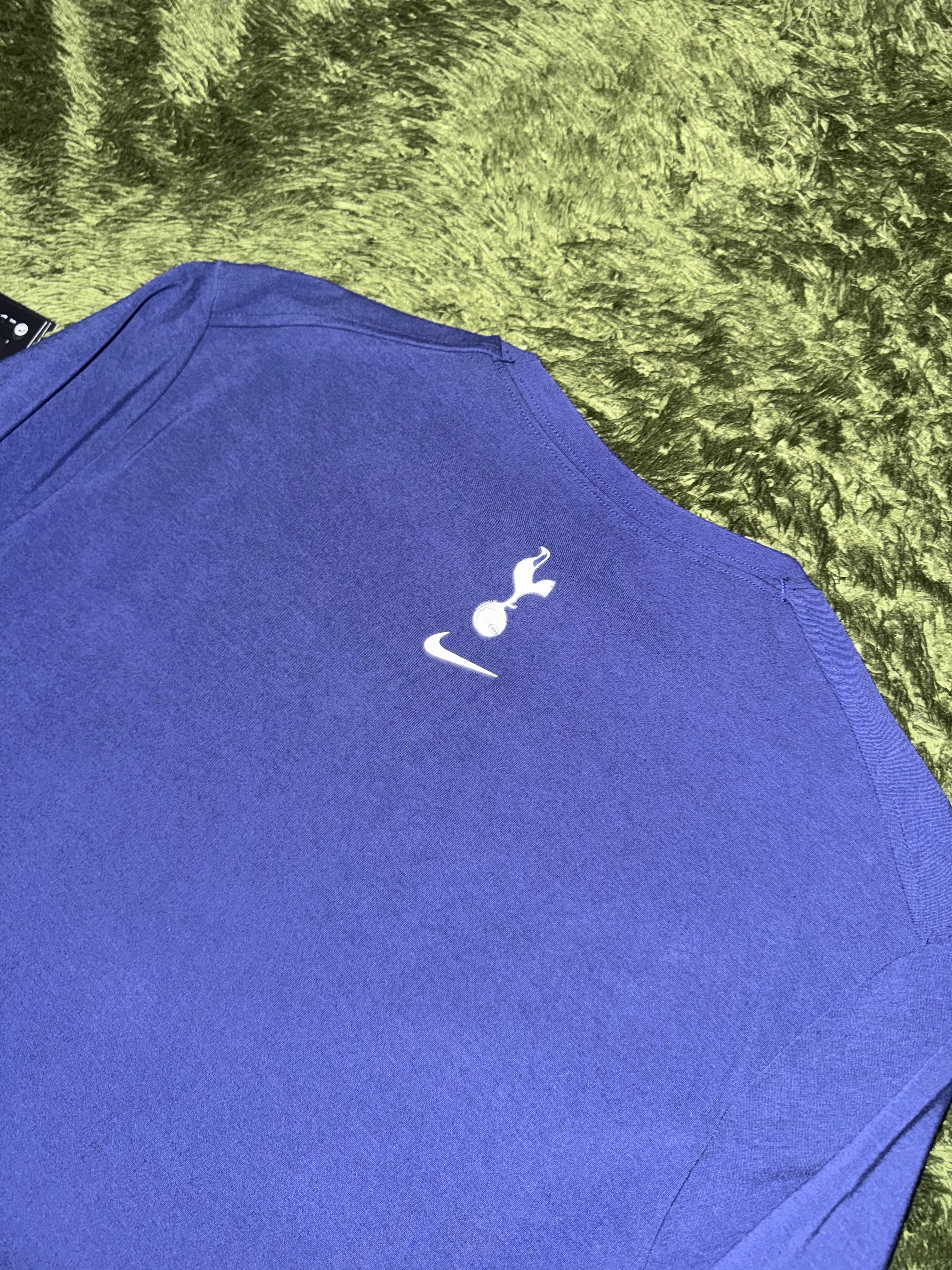 Nike 2020/21 Tottenham Hotspur NSW Tech Pack Crew Top Navy (Non Marking Ver.) 착용 스타일 - 8