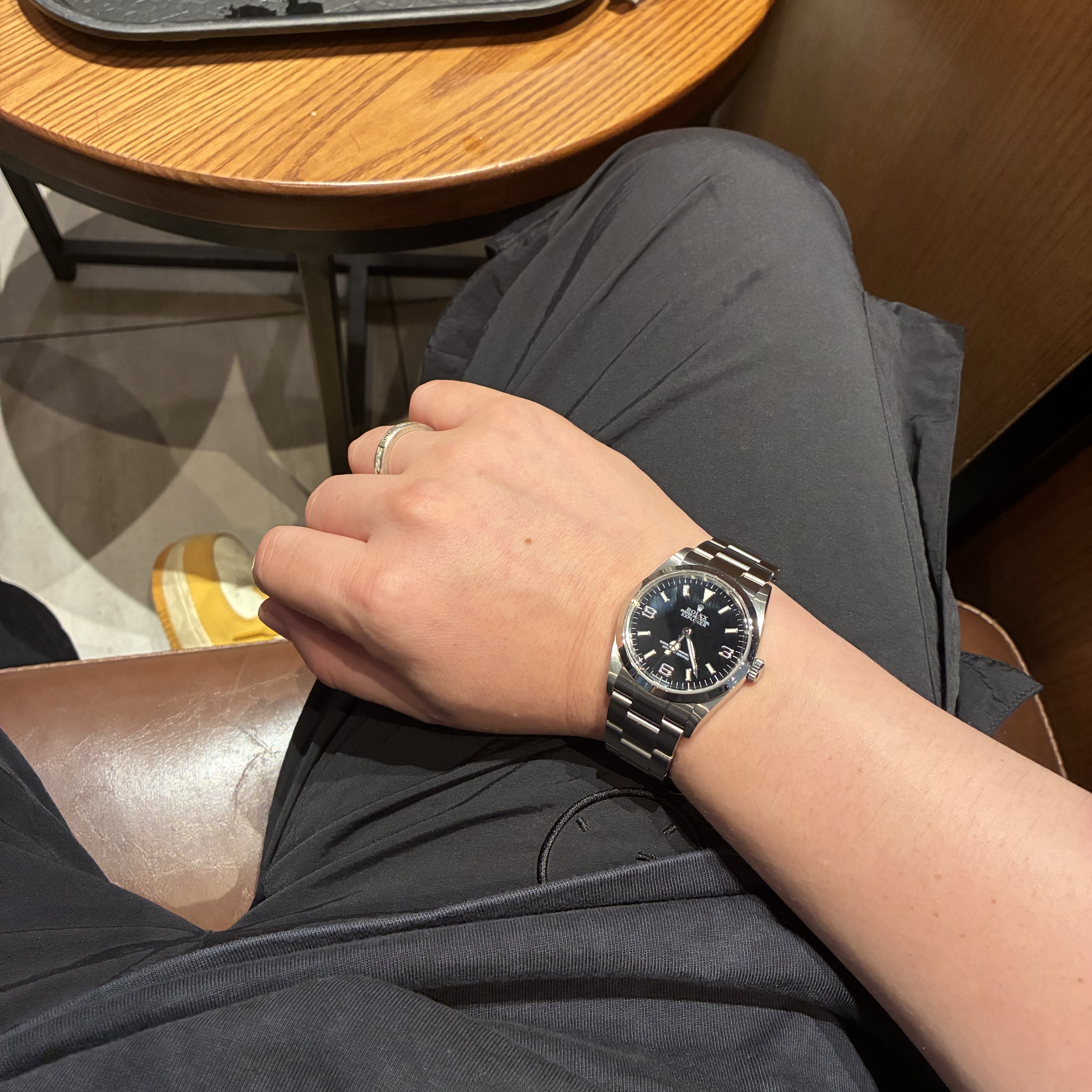 Rolex Explorer 36mm 124270 Black Oyster, Nike Air Force 1 Mid Paris 착용 스타일