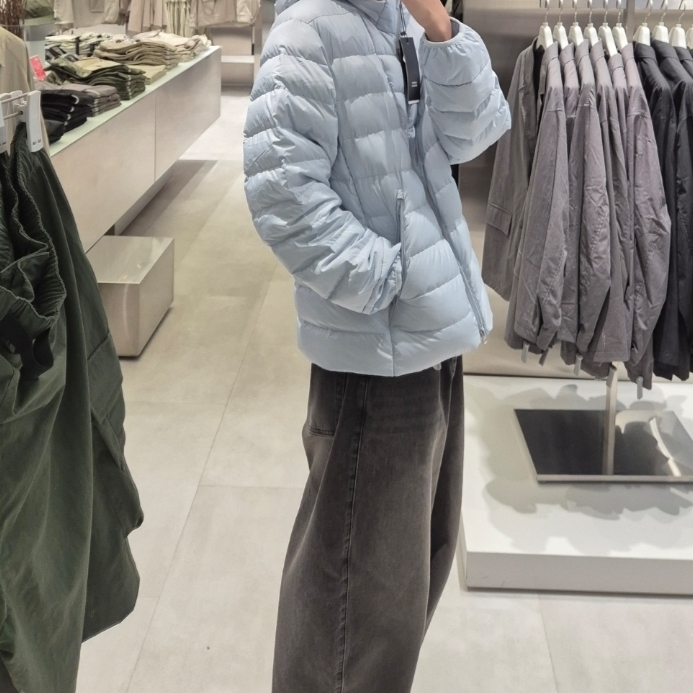 Musinsa Standard City Leisure Hooded Light Down Jacket Cloudy Blue 착용 스타일