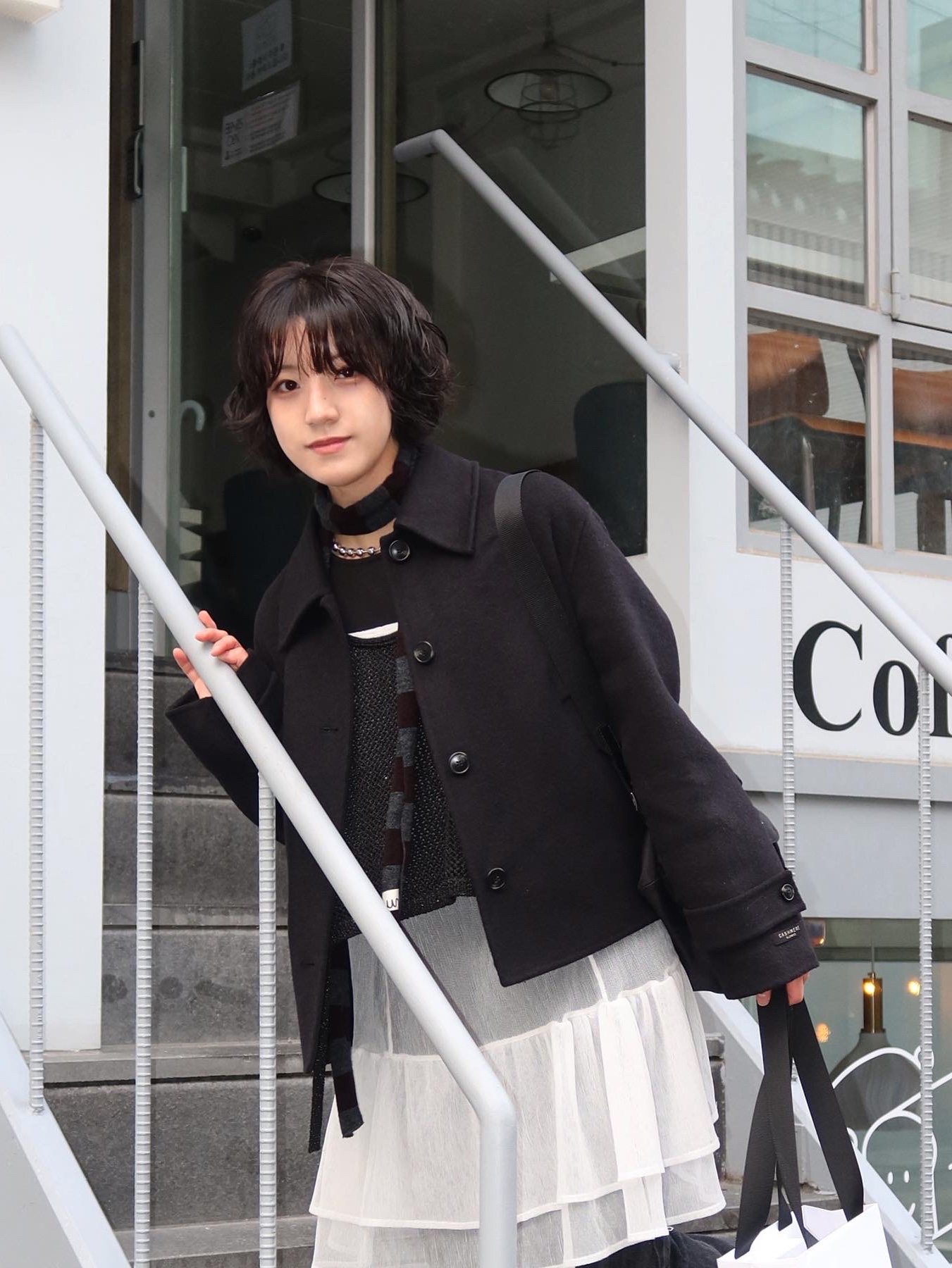 Prada Re-Nylon Small Backpack Black 착용 스타일