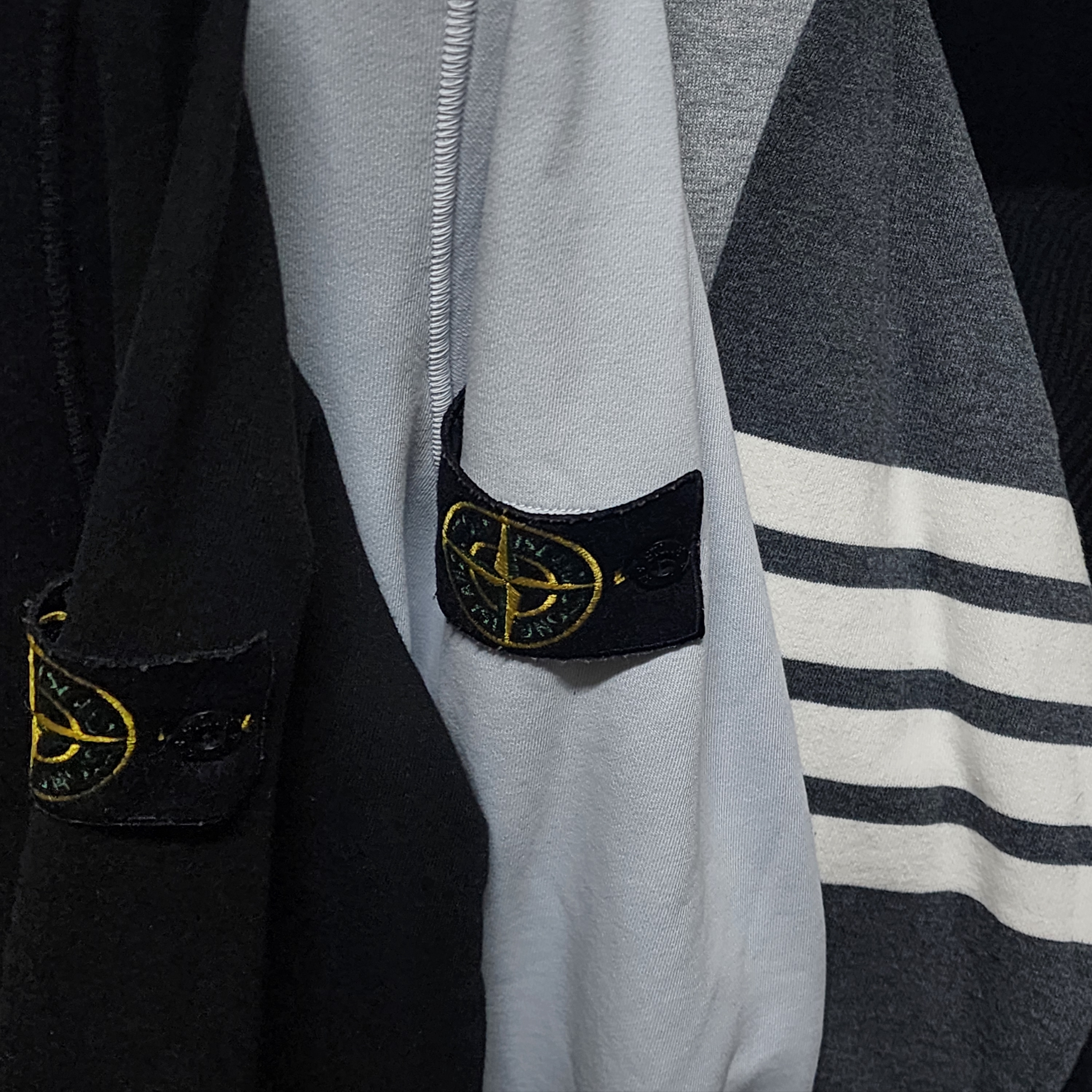 Stone Island 63051 Cotton Fleece Garment Dyed Sweatshirt Sky Blue - 24SS 착용 스타일