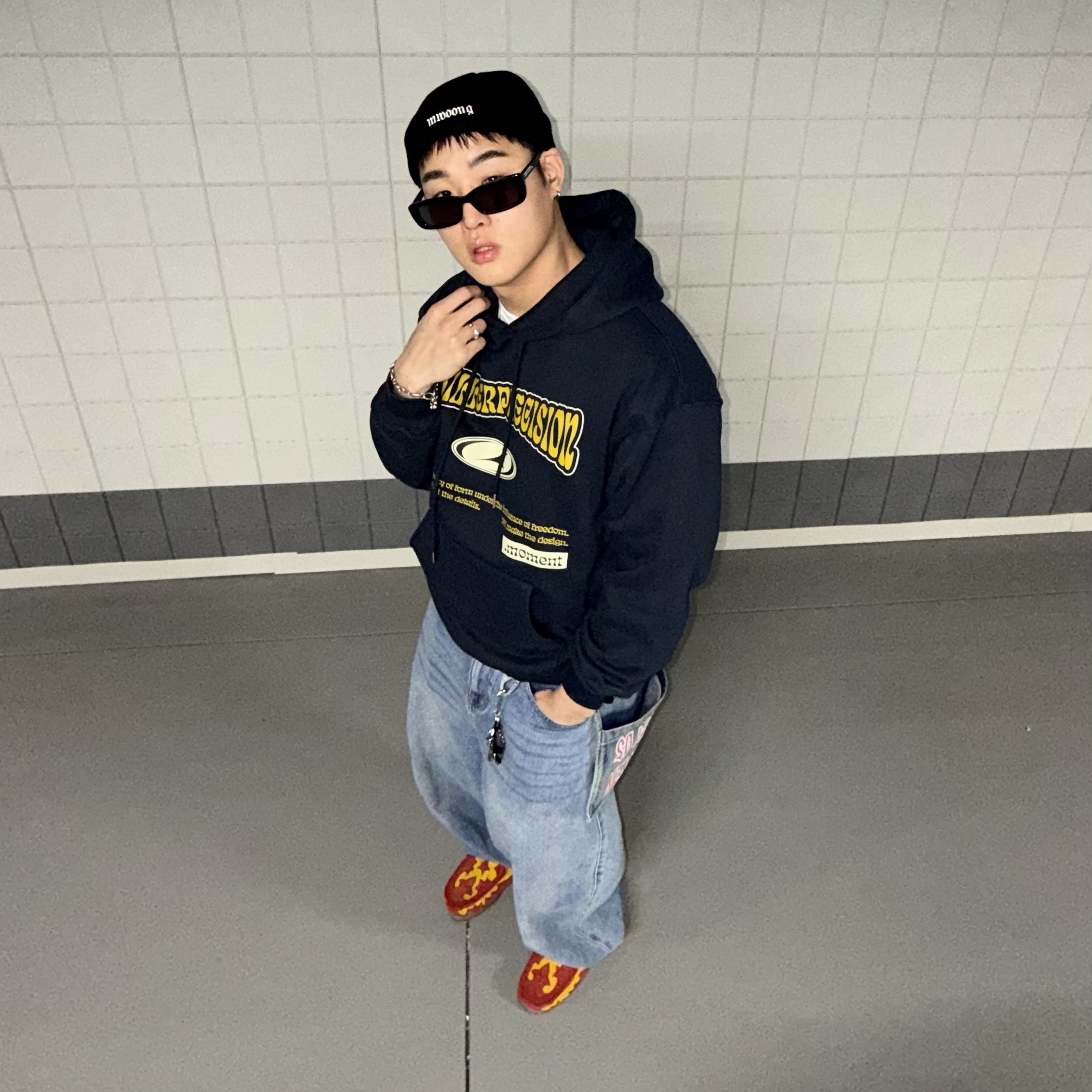 Clarks x Supreme Wallabee Gold 착용 스타일 - 1