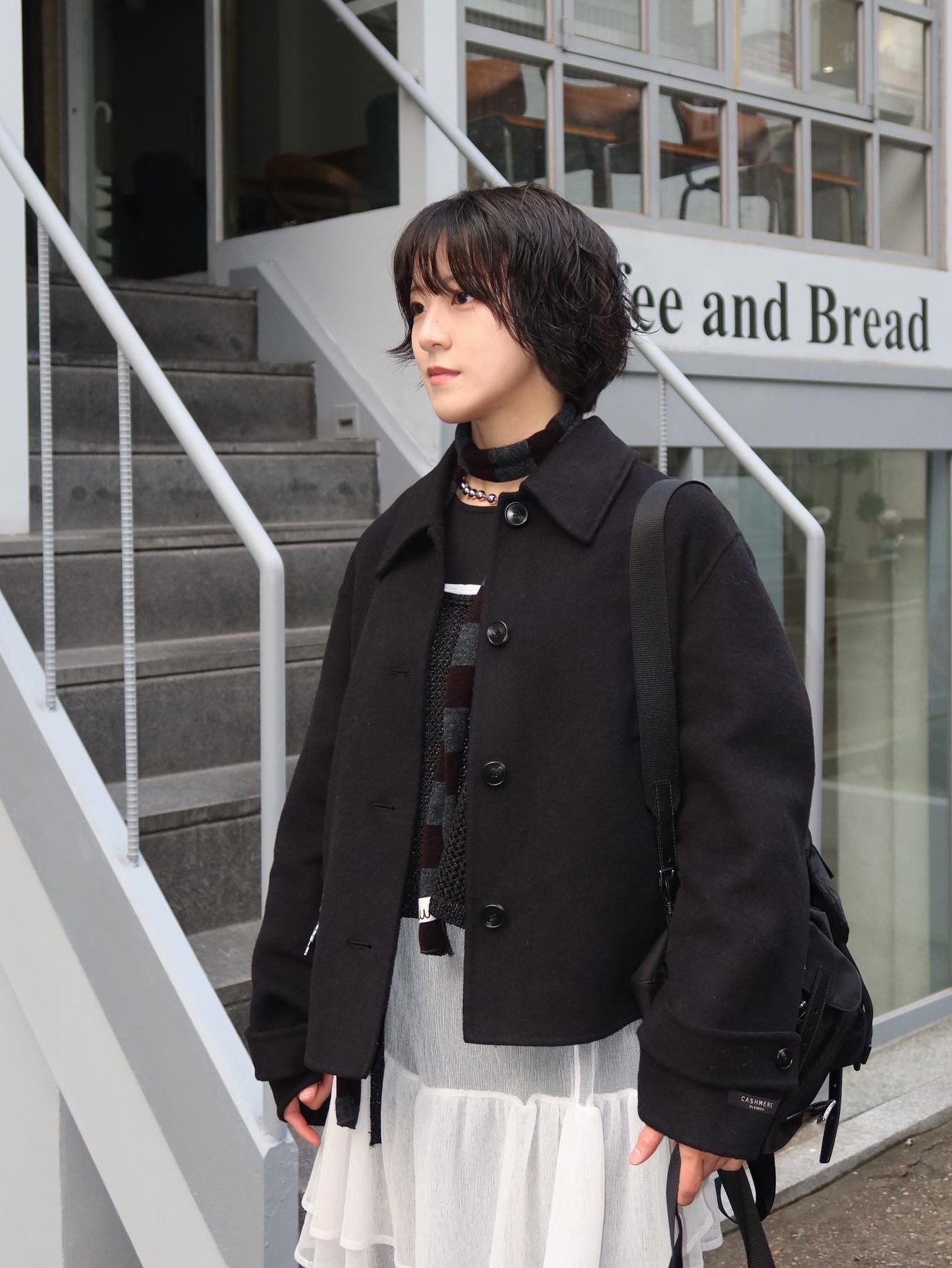 Prada Re-Nylon Small Backpack Black 착용 스타일