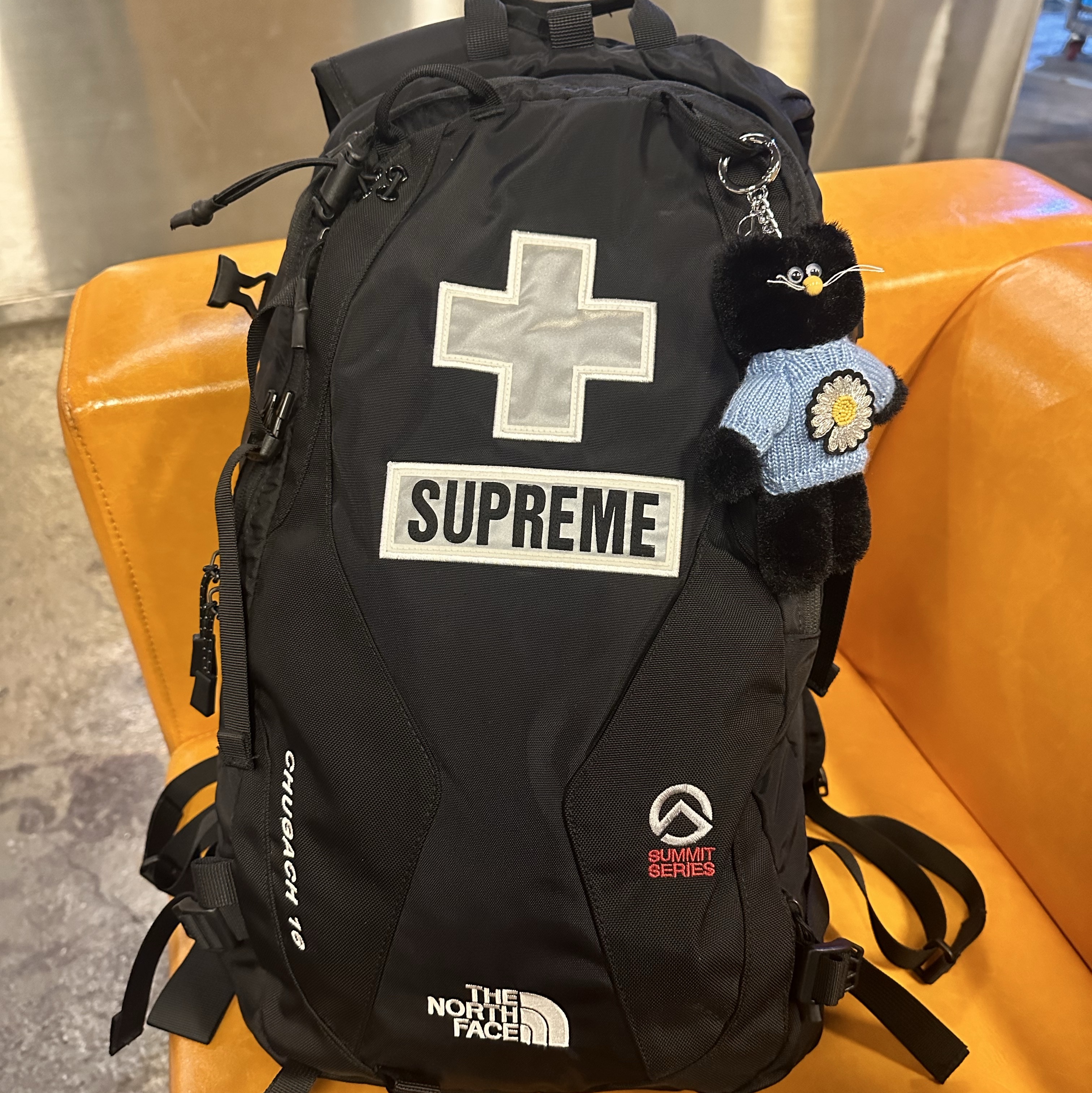 Supreme x The North Face Summit Series Rescue Chugach 16 Backpack Black - 22SS, Monamhee x Peaceminusone Daihee Plush Keyring 착용 스타일