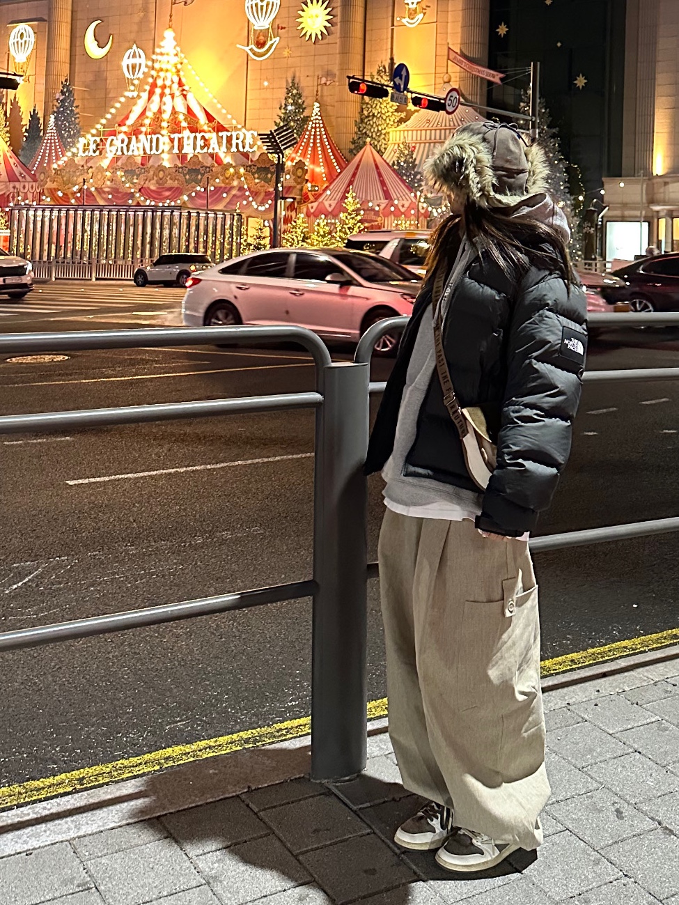 Open Yy Faux Fur Corduroy Earflap Cap Khaki, Supreme x Burberry Box Logo Hooded Sweatshirt Heather Grey - 22SS 착용 스타일 - 7