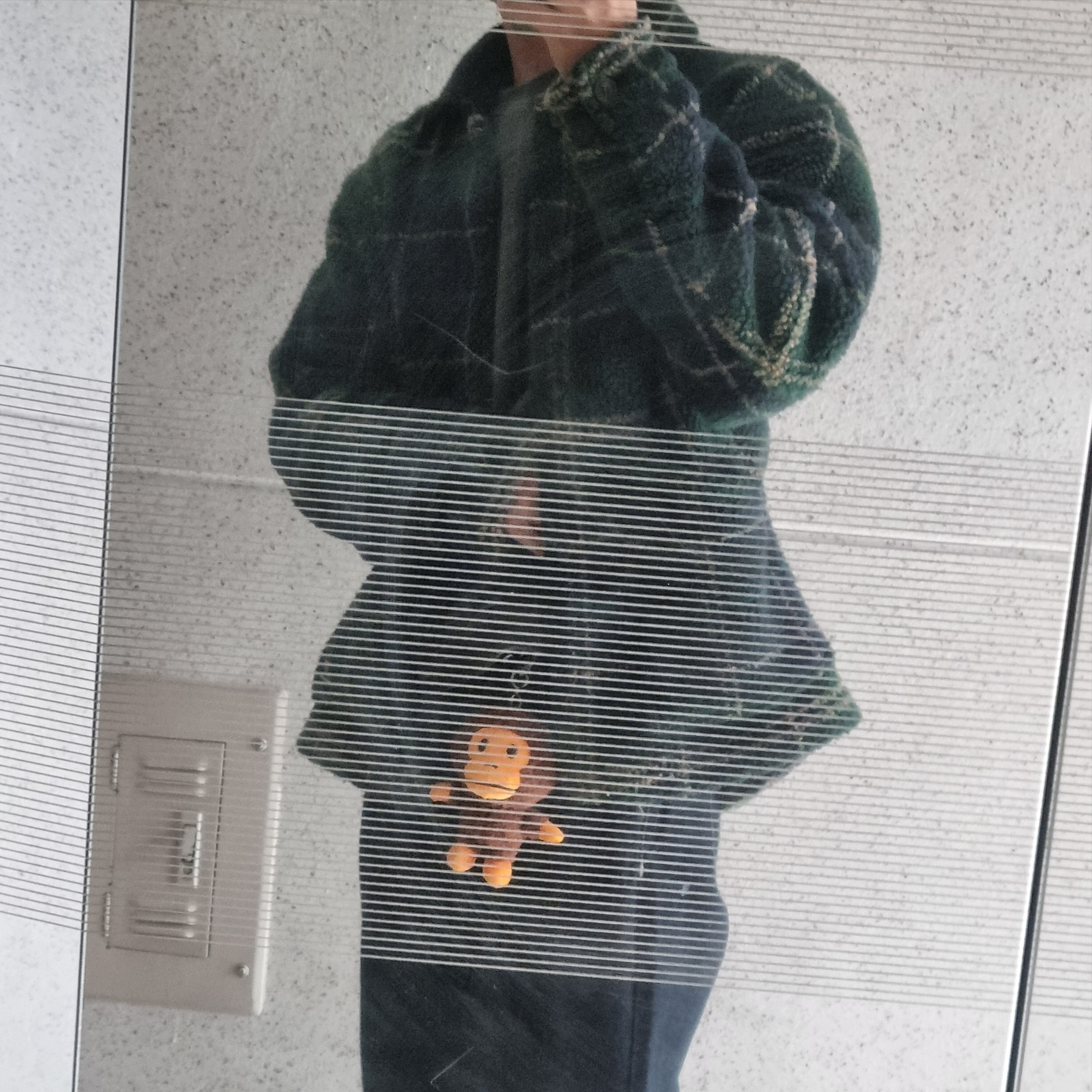 BAPE Baby Milo Plush Doll Key Chain 12cm Brown, Zara Faux Shearling Jacquard Overshirt Green 착용 스타일 - 2
