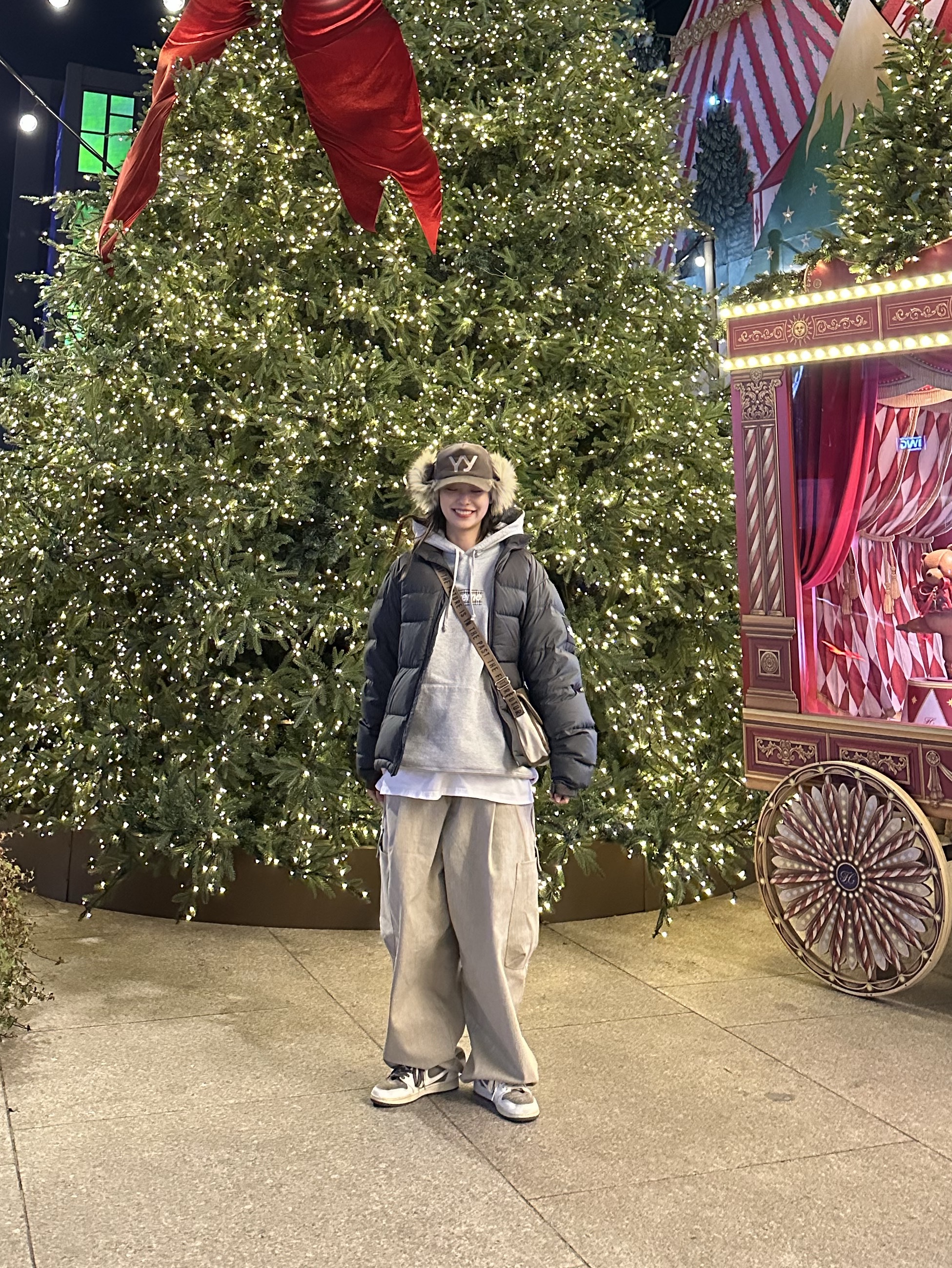 Open Yy Faux Fur Corduroy Earflap Cap Khaki, Supreme x Burberry Box Logo Hooded Sweatshirt Heather Grey - 22SS 착용 스타일 - 2