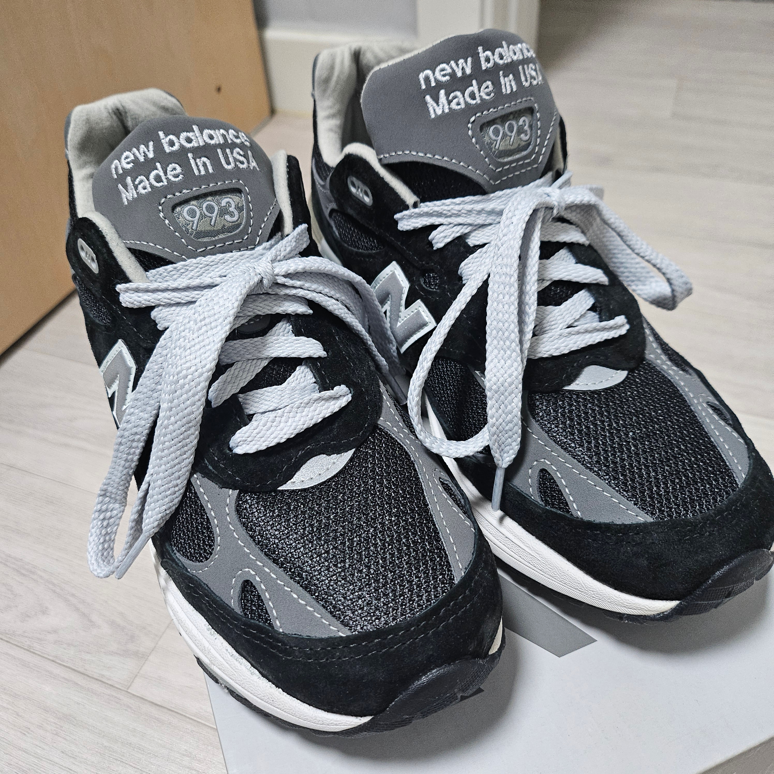 New Balance 993 Made in USA Black - D Standard 착용 스타일