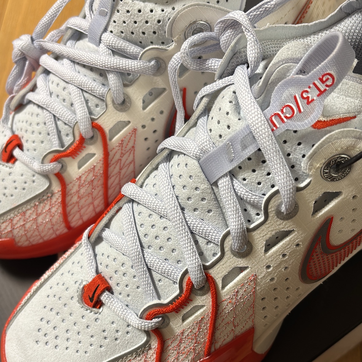 Nike Air Zoom GT Cut 3 EP Summit White Picante Red 착용 스타일