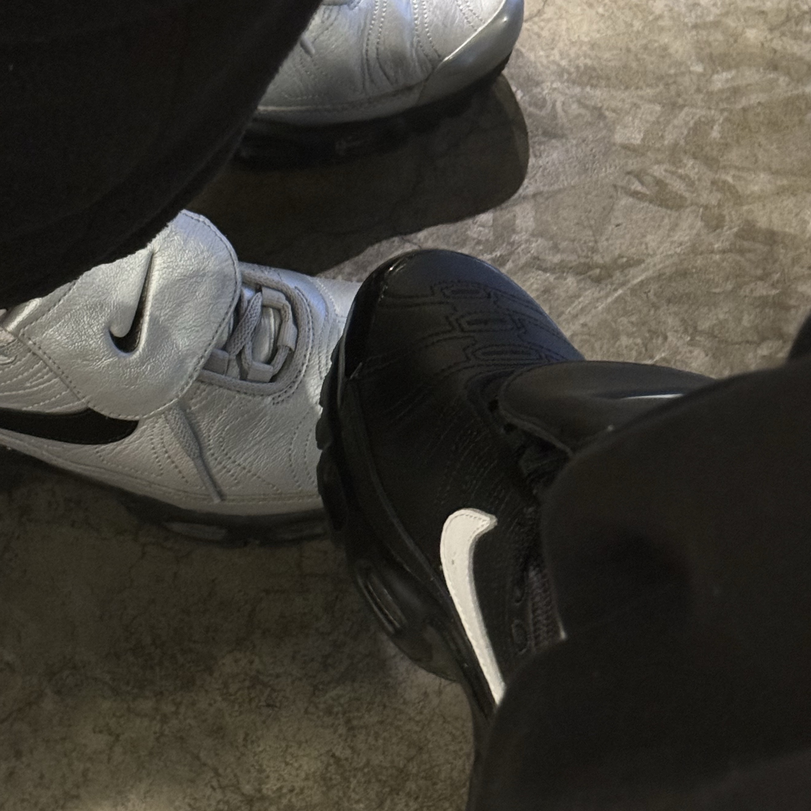 (W) Nike Air Max Plus TNPO Black 착용 스타일