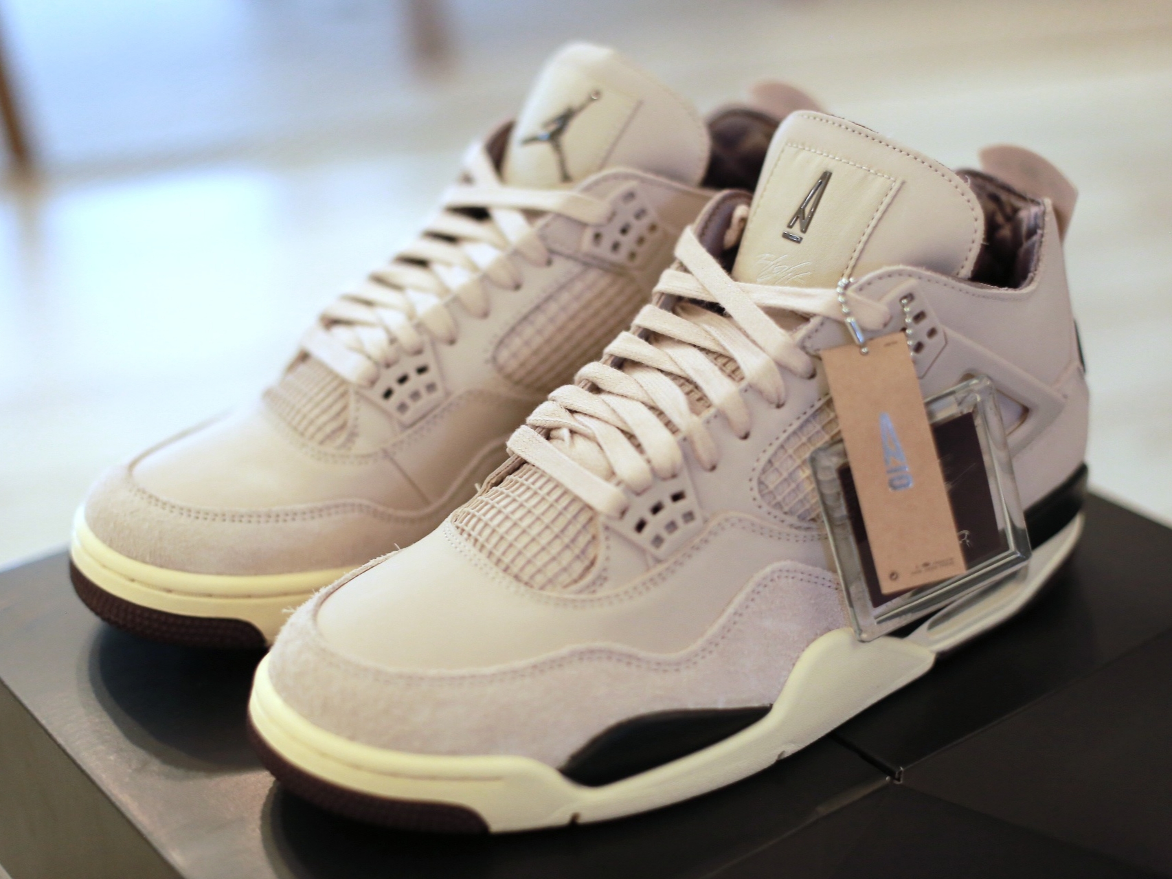 (W) Jordan 4 x A Ma Maniere Retro OG SP W.Y.W.S. 착용 스타일 - 2