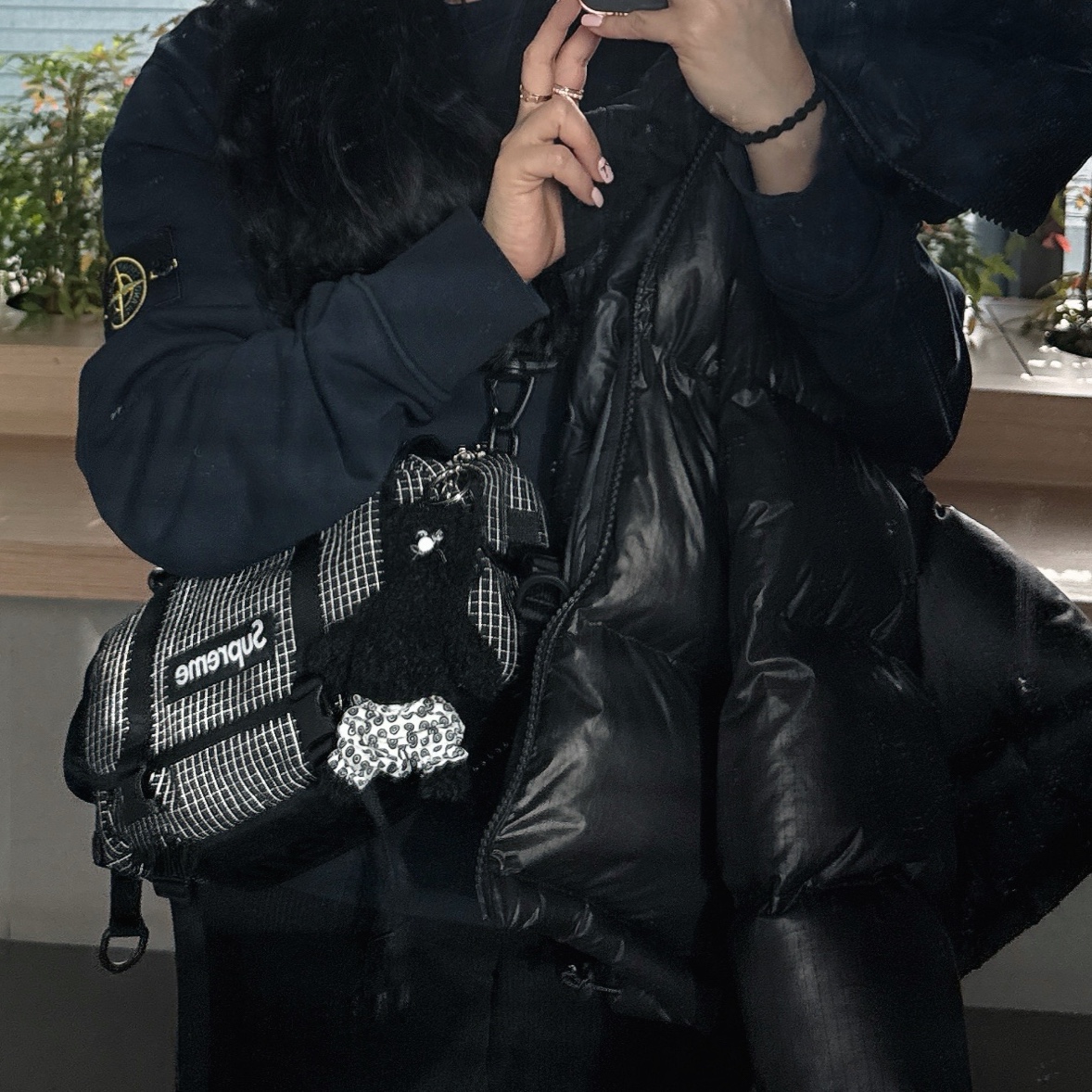 Supreme Mini Duffle Bag Black - 24SS, Supreme Classic Logo Chunky Ribbed Beanie Light Pink - 24FW ์ฐฉ์ฉ ์คํ์ผ - 2