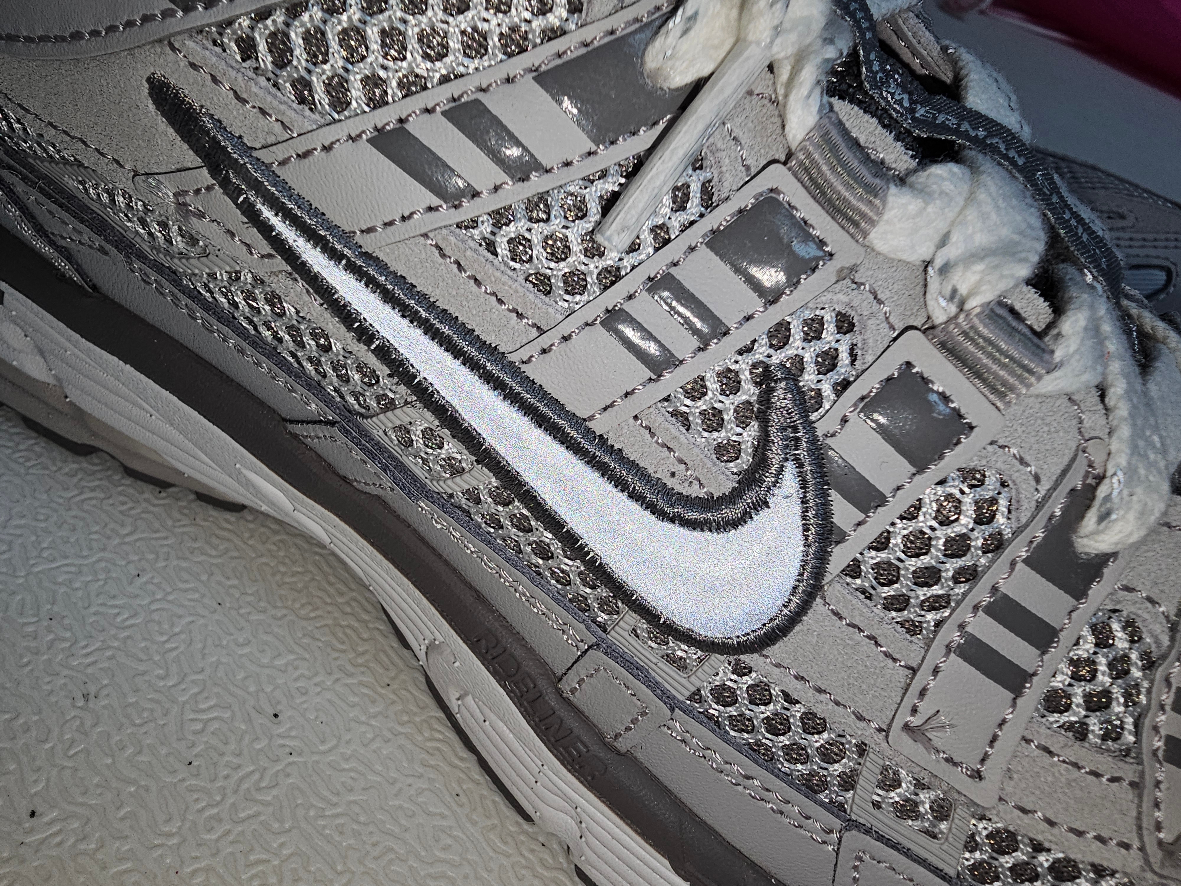 Nike P-6000 PRM Light Iron Ore 착용 스타일 - 3