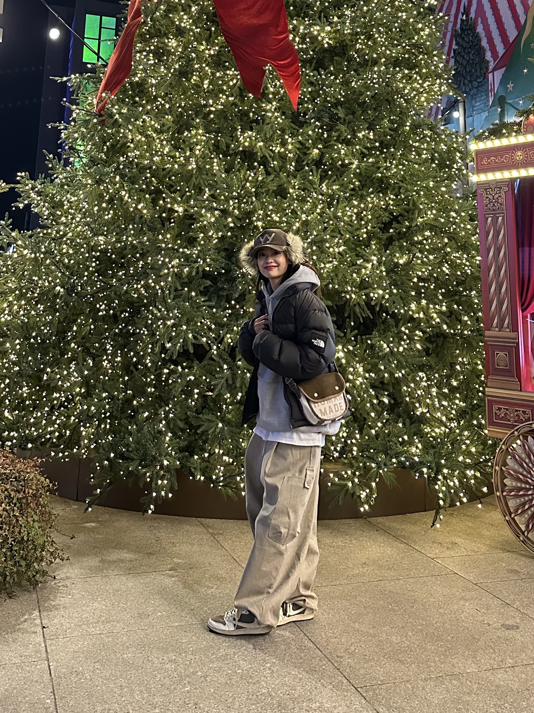 Open Yy Faux Fur Corduroy Earflap Cap Khaki, Supreme x Burberry Box Logo Hooded Sweatshirt Heather Grey - 22SS 착용 스타일 - 4