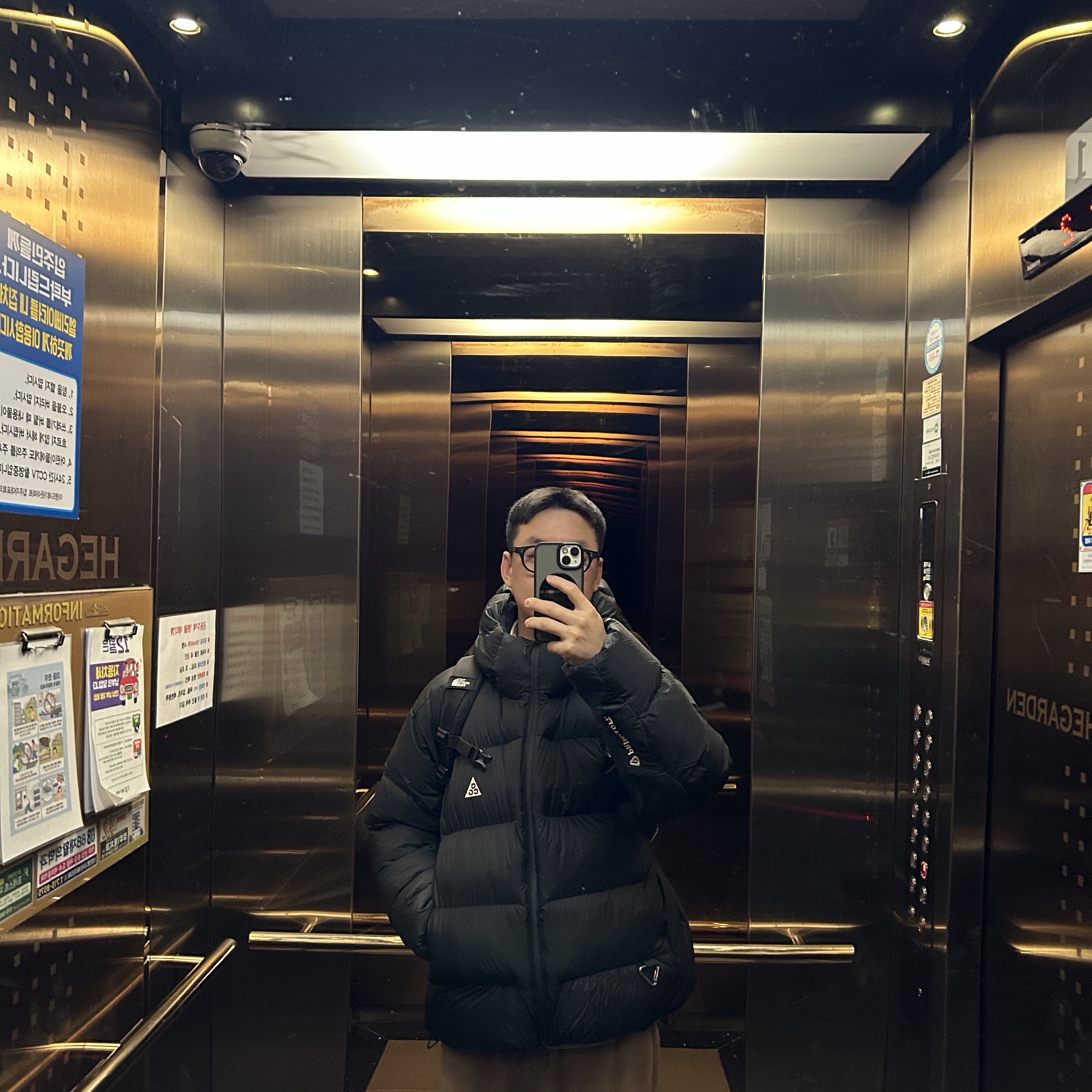 Nike ACG Therma-Fit ADV Lunar Lake Puffer Jacket Black - Asia, Nike ACG Arctic Wolf Full Zip Top Khaki Light Iron Ore - Asia 착용 스타일 - 2
