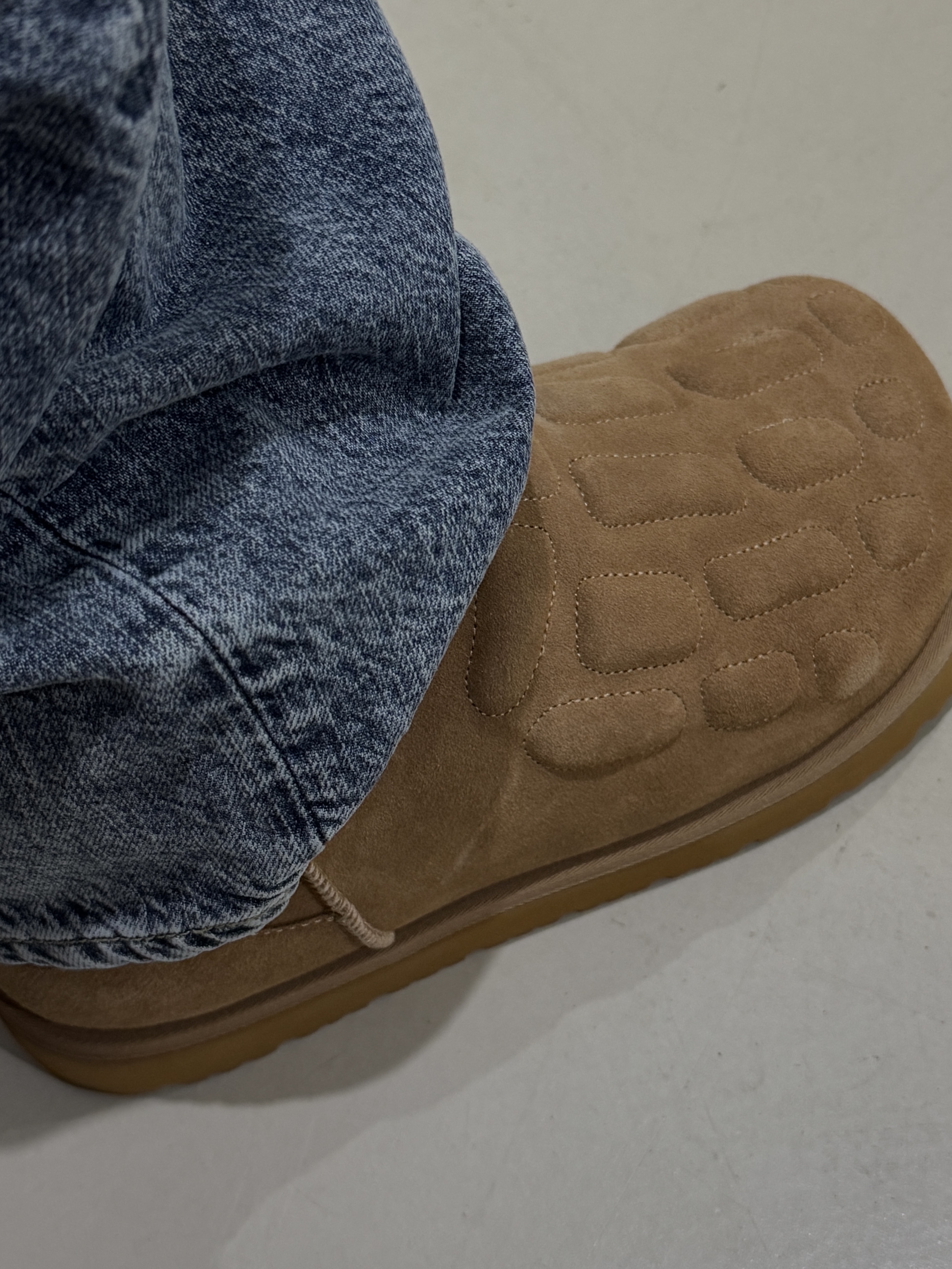 Stussy Argyle Stitch Leather Belt Cream 착용 스타일 - 3