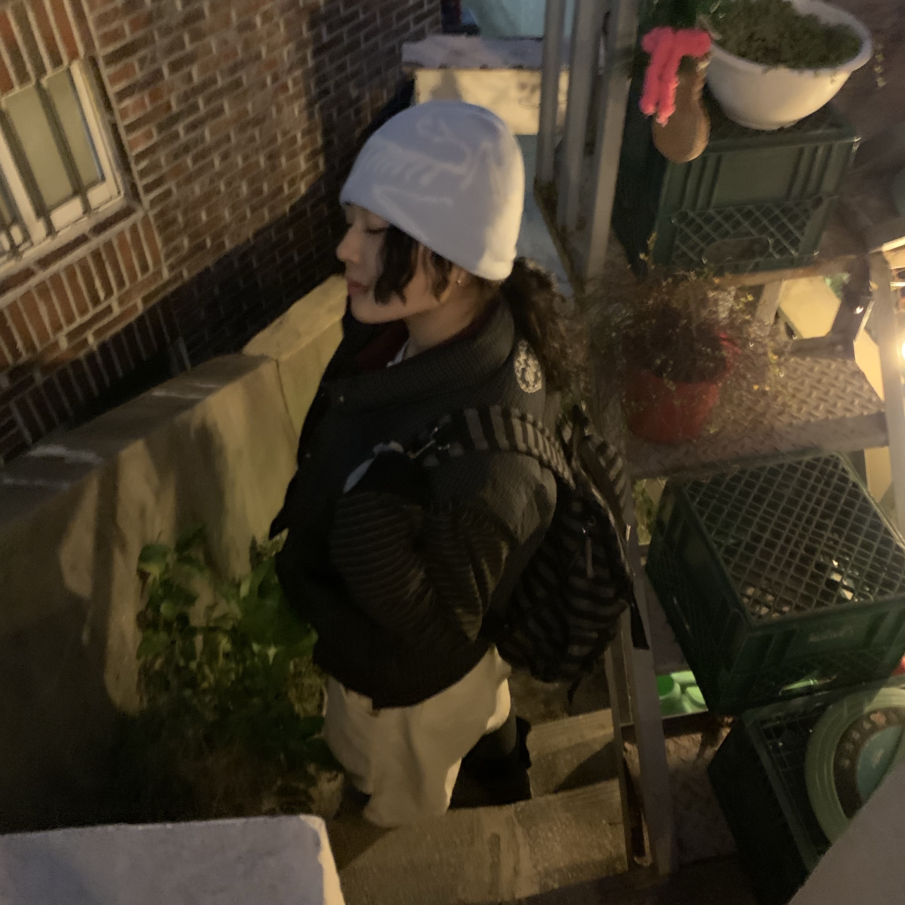 Arc'teryx Bird Head Toque Dark Daybreak 착용 스타일