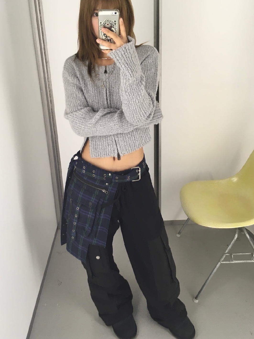 Vacant Archive Neah Knitted Zip-Up Grey, Vacant Archive Neah Knitted Zip-Up Brown 착용 스타일