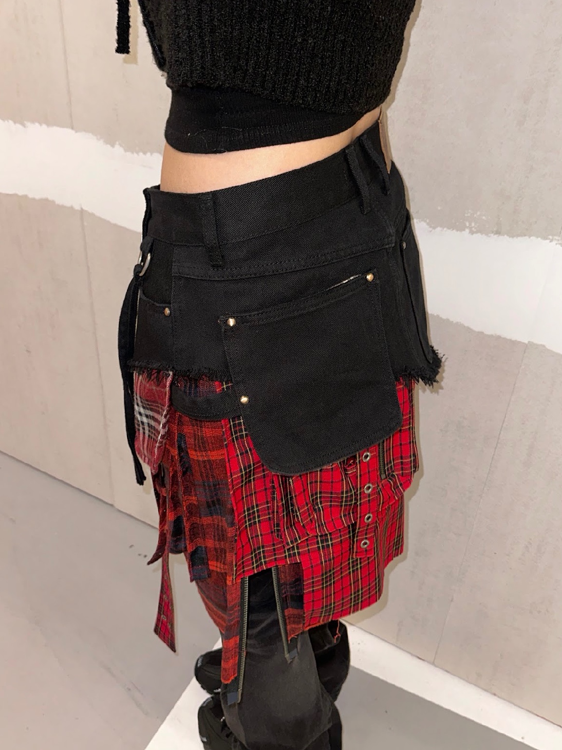 Vacant Archive Bajess Layered Skirt Belt Check Grey, Vacant Archive Bajess Layered Skirt Belt Black 착용 스타일