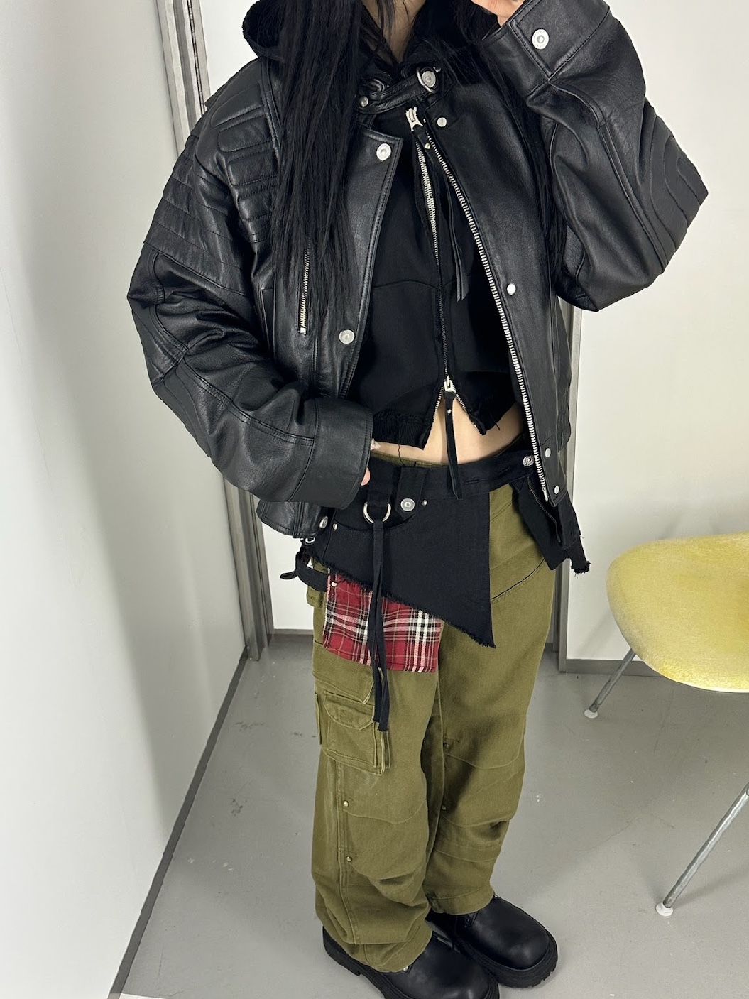 Vacant Archive Prix Straight Work-Pants Black, Vacant Archive Prix Straight Work-Pants Khaki 착용 스타일