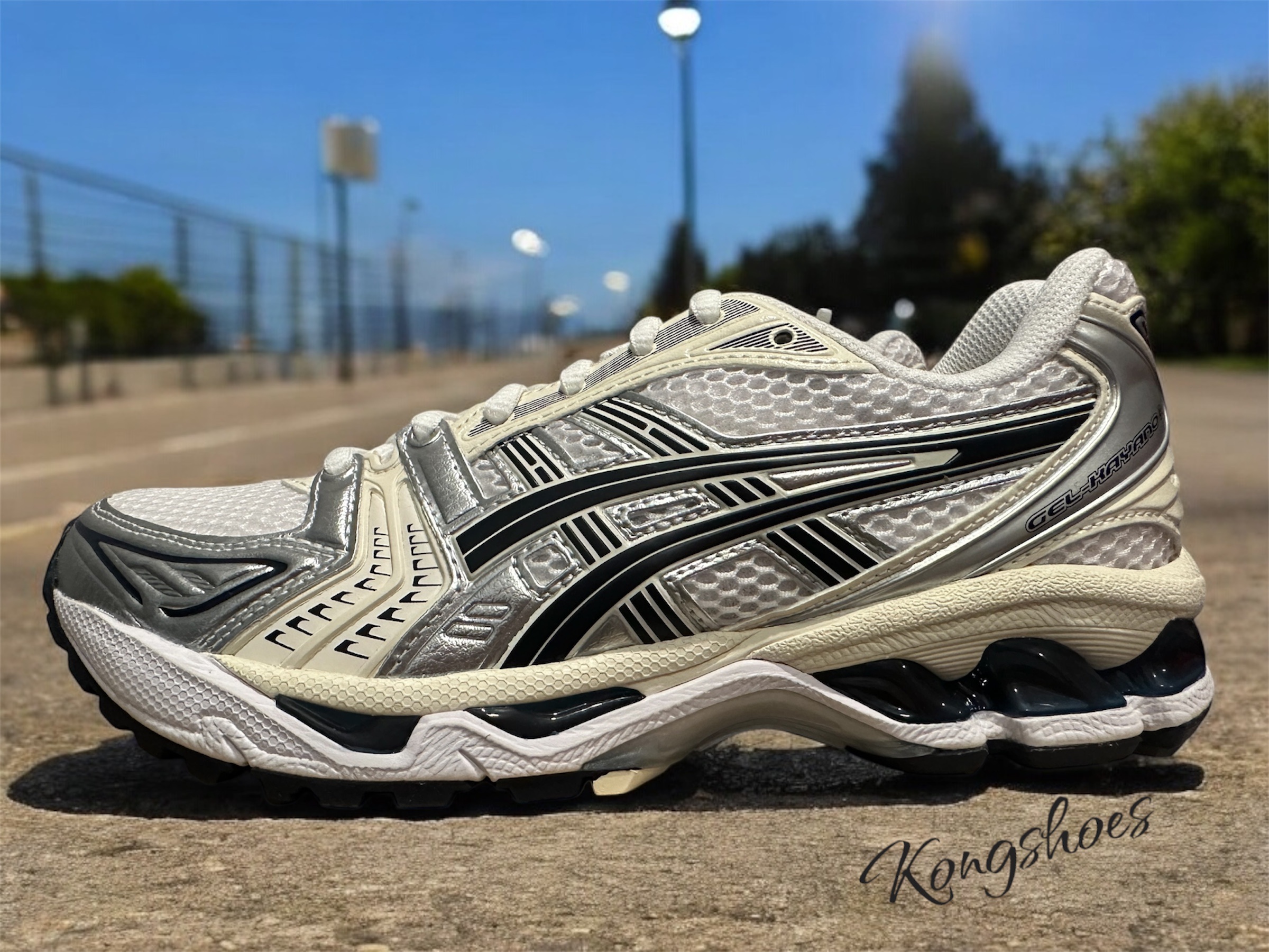 (W) Asics Gel-Kayano 14 White Midnight 착용 스타일
