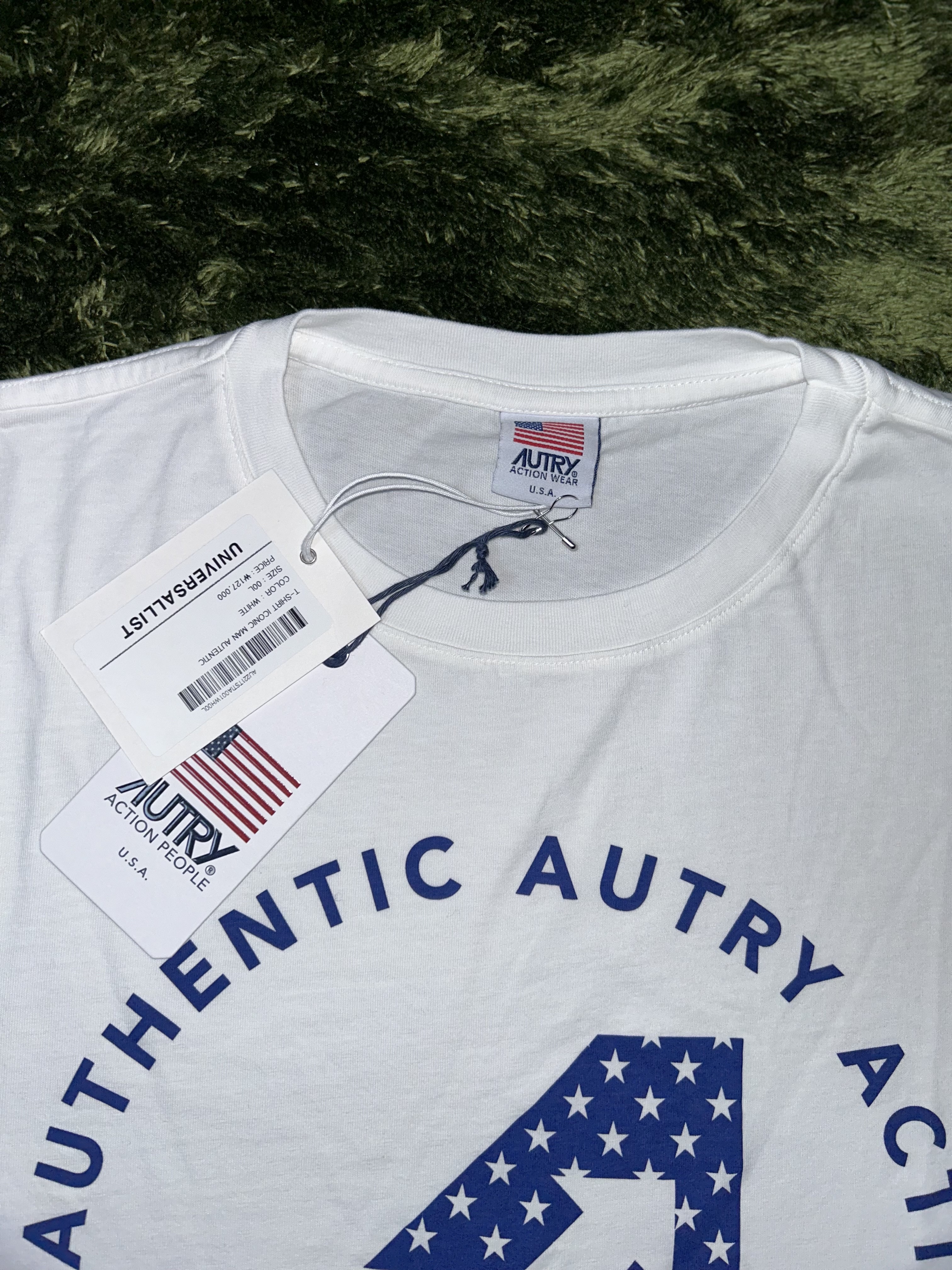 Autry Iconic Logo Authentic T-Shirt White 착용 스타일 - 3