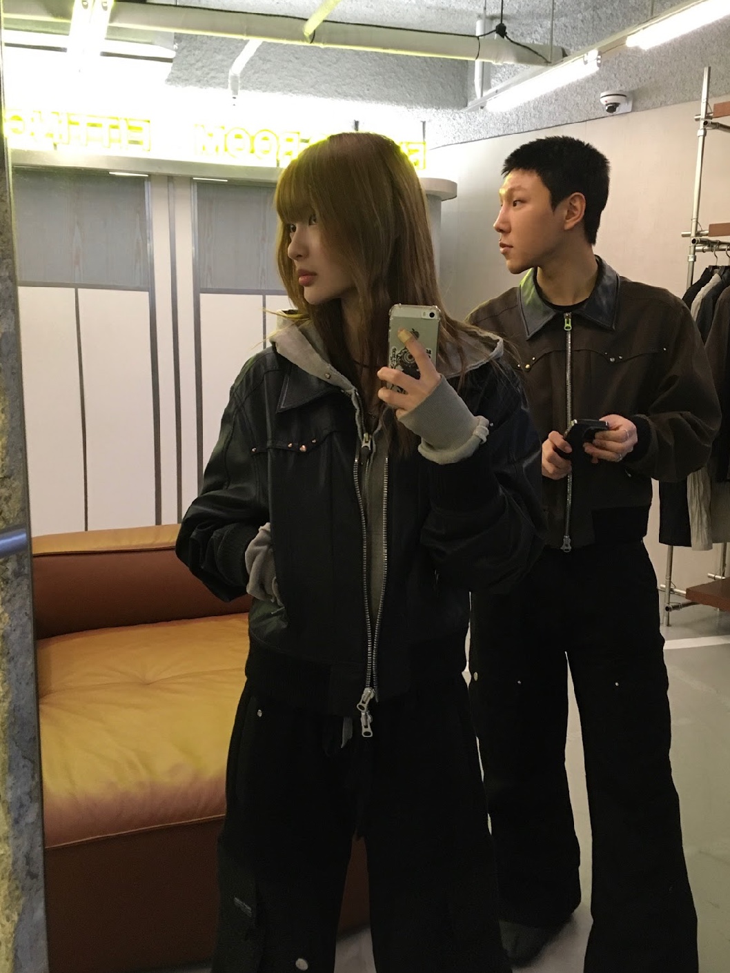 Vacant Archive Bellamy Leather Colloar Jacket Brown, Vacant Archive Bellamy Leather Colloar Jacket Black 착용 스타일