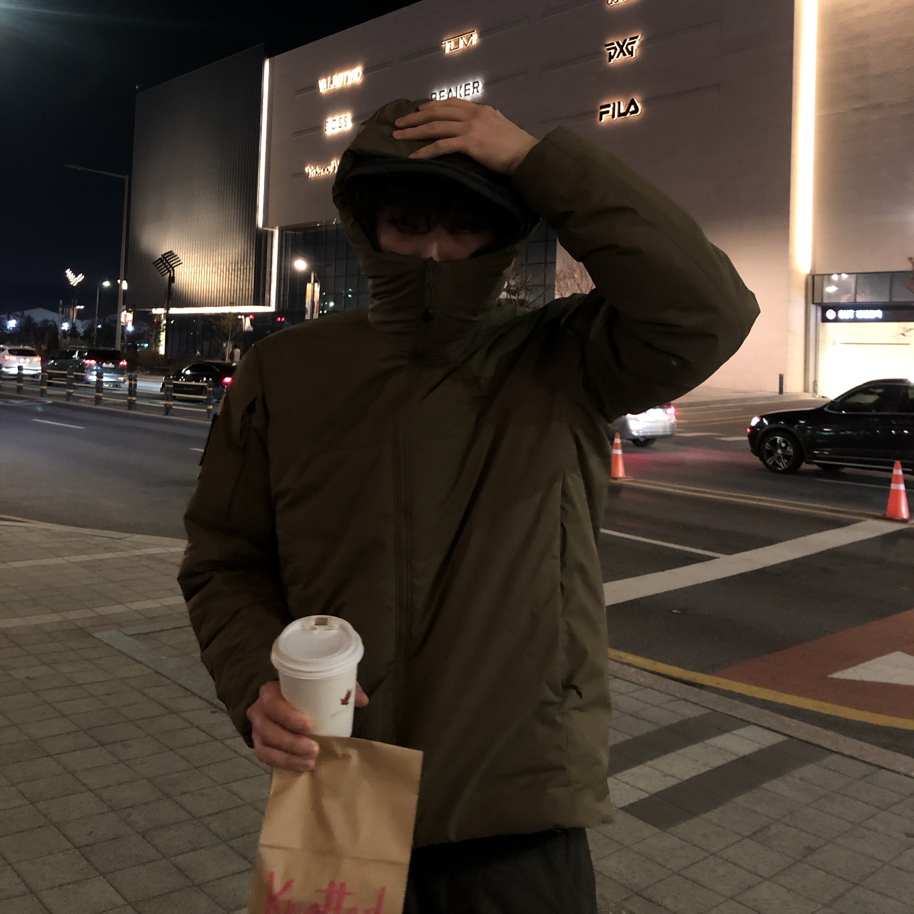Arc'teryx LEAF Cold WX Hoody LT Gen 2 Crocodile, Amomento Mens Cotton Nylon Fatigue Pants Black - 24FW 착용 스타일 - 3