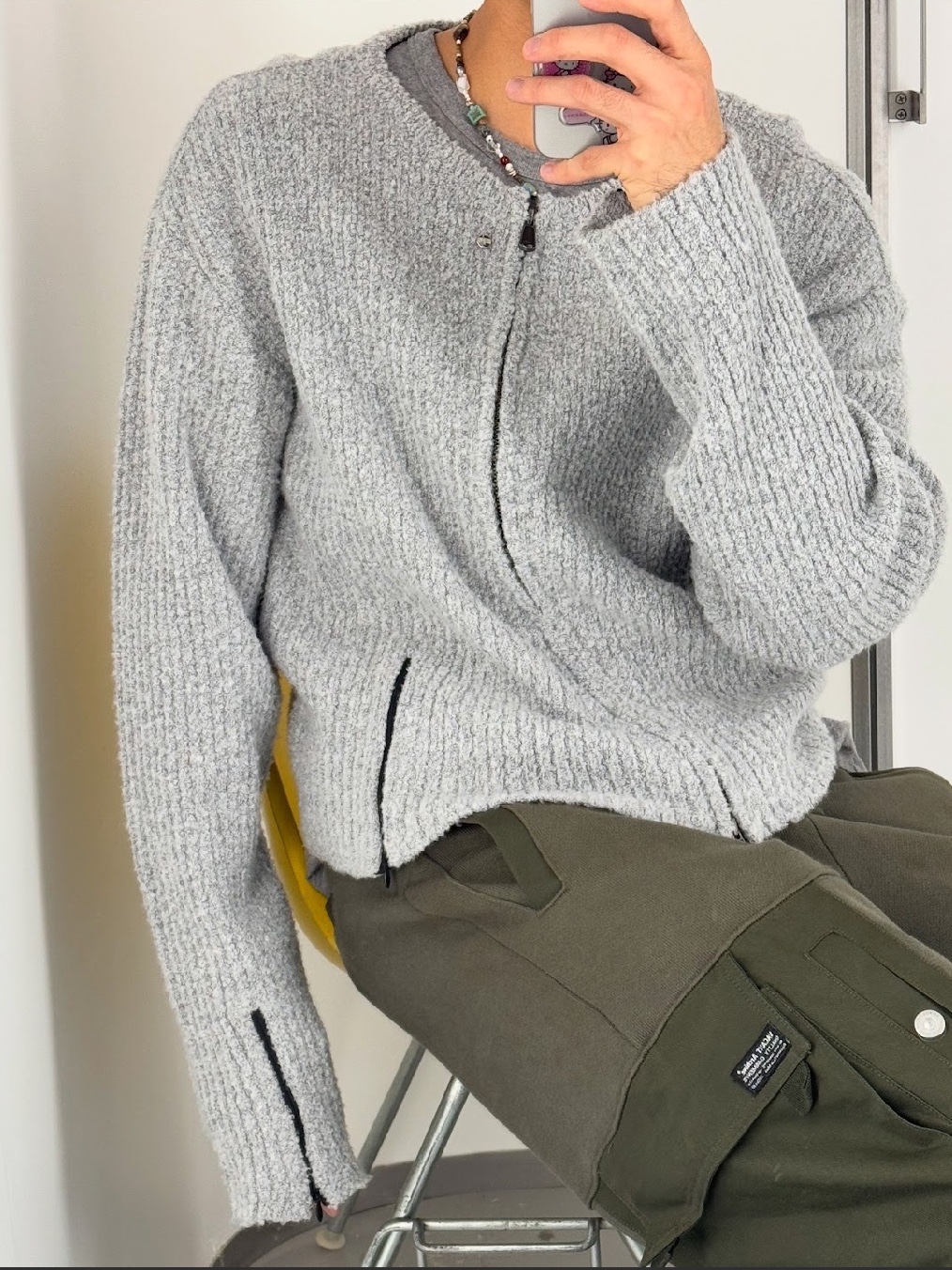 Vacant Archive Neah Knitted Zip-Up Grey, Vacant Archive Neah Knitted Zip-Up Brown 착용 스타일