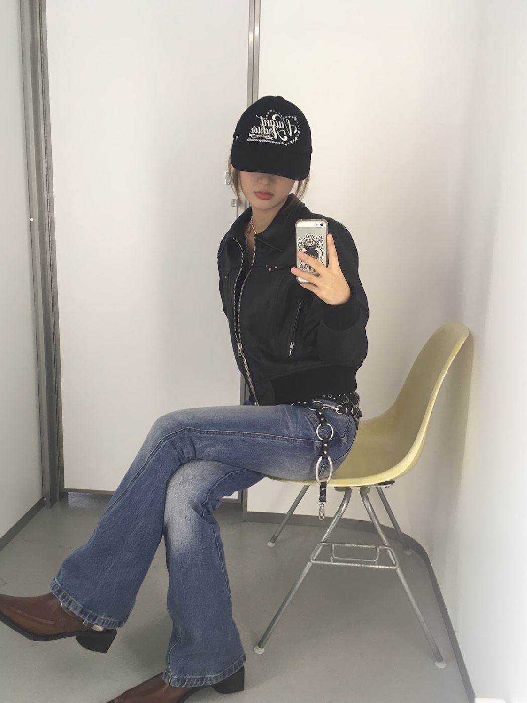 Vacant Archive Bellamy Leather Colloar Jacket Black, Vacant Archive Bellamy Leather Colloar Jacket Brown 착용 스타일