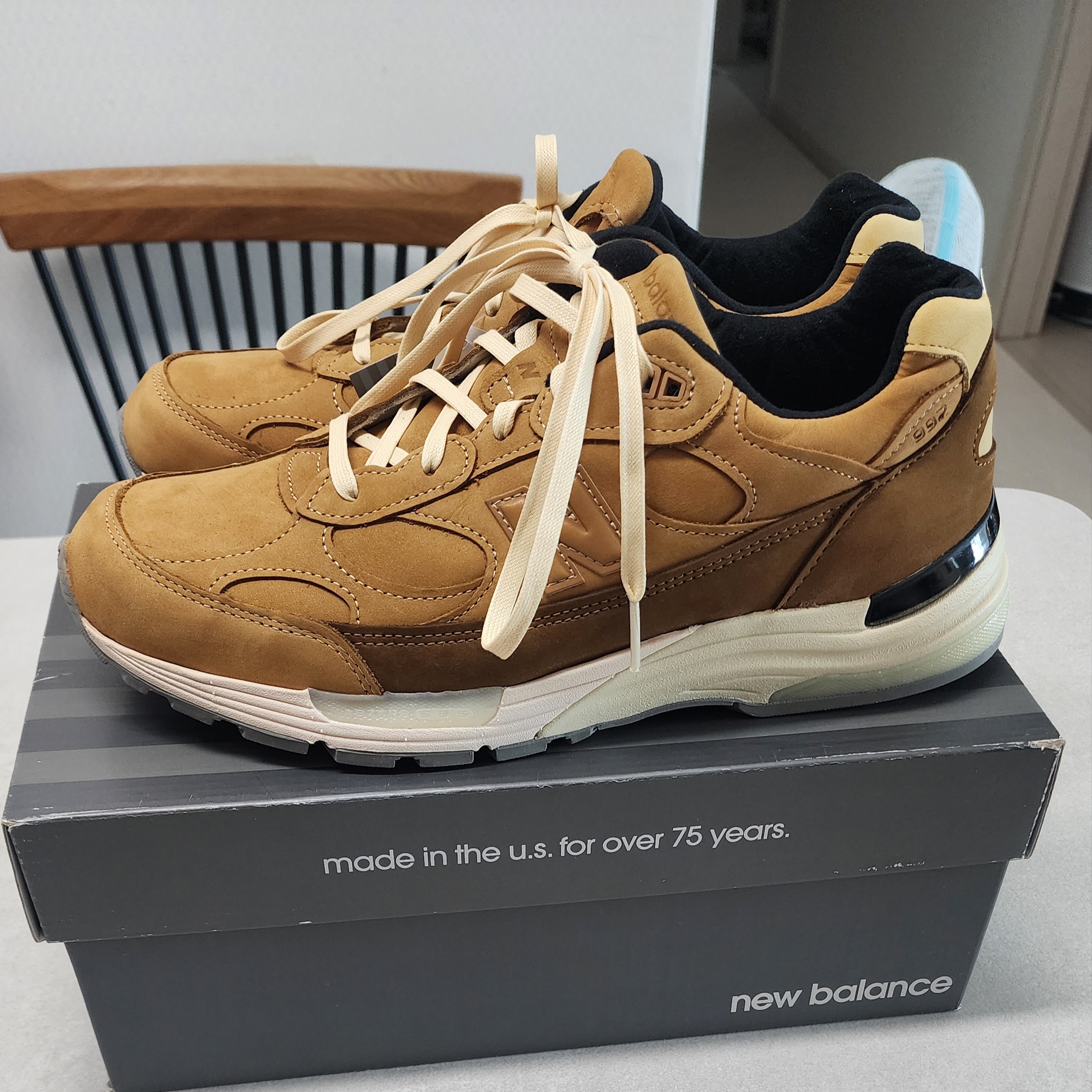 New Balance 992 Made in USA Brown 착용 스타일