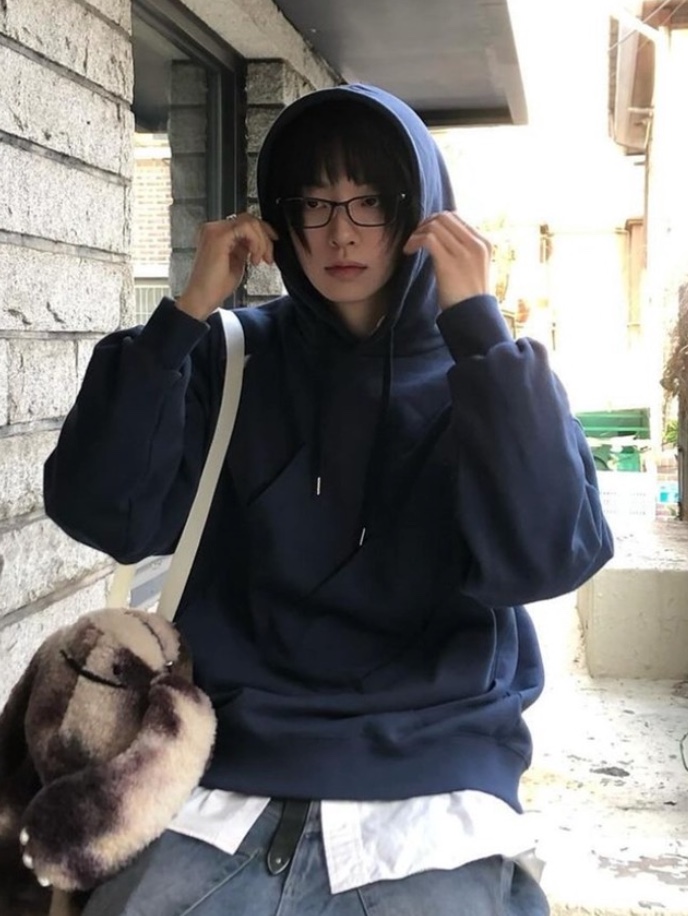 Balenciaga Tyrex Sneakers Black 착용 스타일 - 3