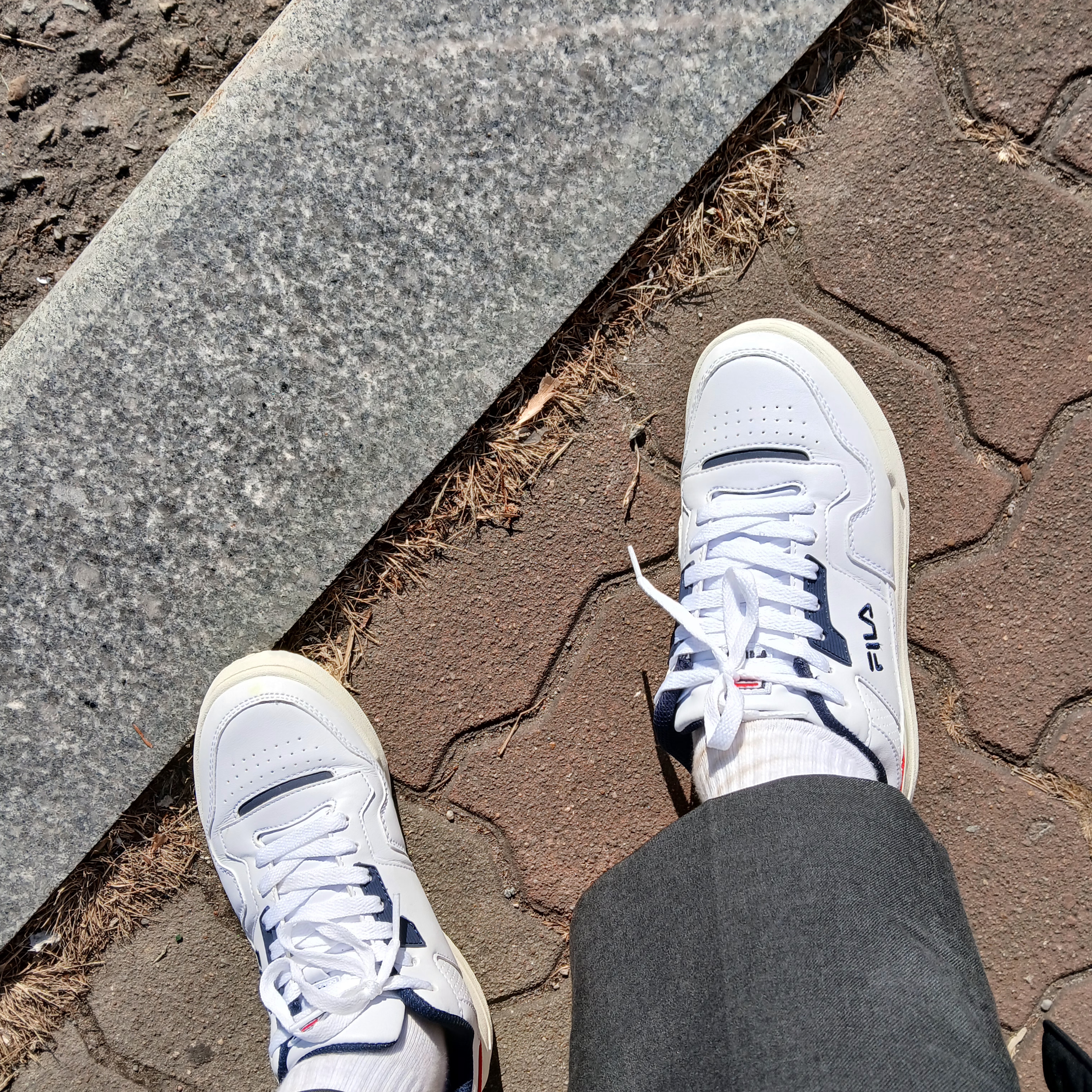 Fila Targa 88/22 LX White Brown 착용 스타일 - 2