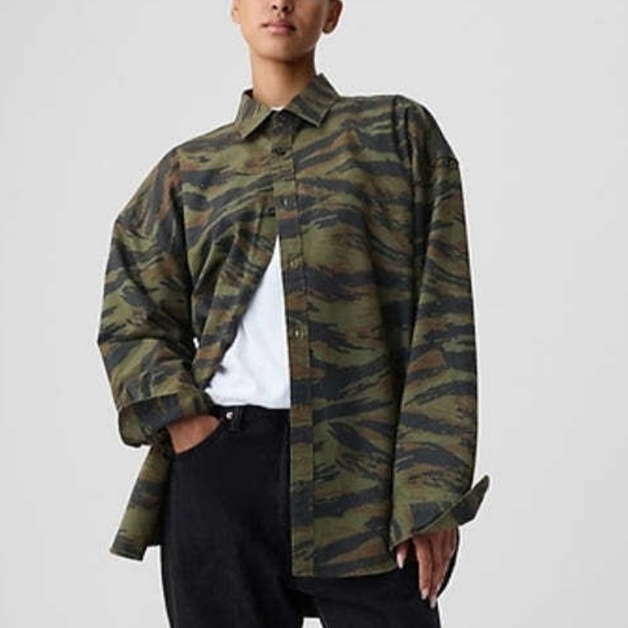 Palace x Gap Oxford Drop Shoulder Camo - 24SS 착용 스타일 - 1
