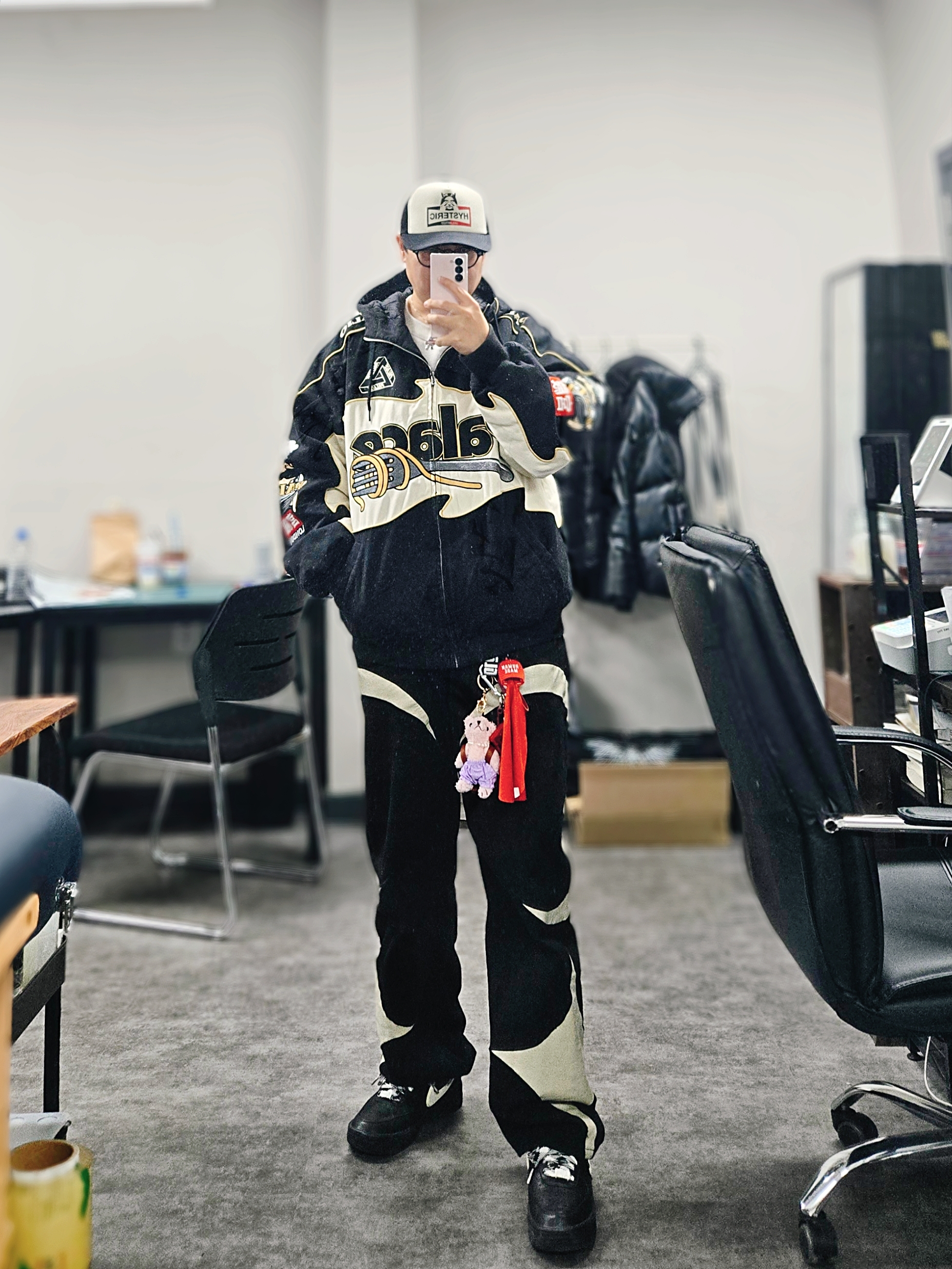 Palace Pasta Jacket Black - 24FW, Thug Club TC Leather Washing Denim Pants War Ver. Black 착용 스타일