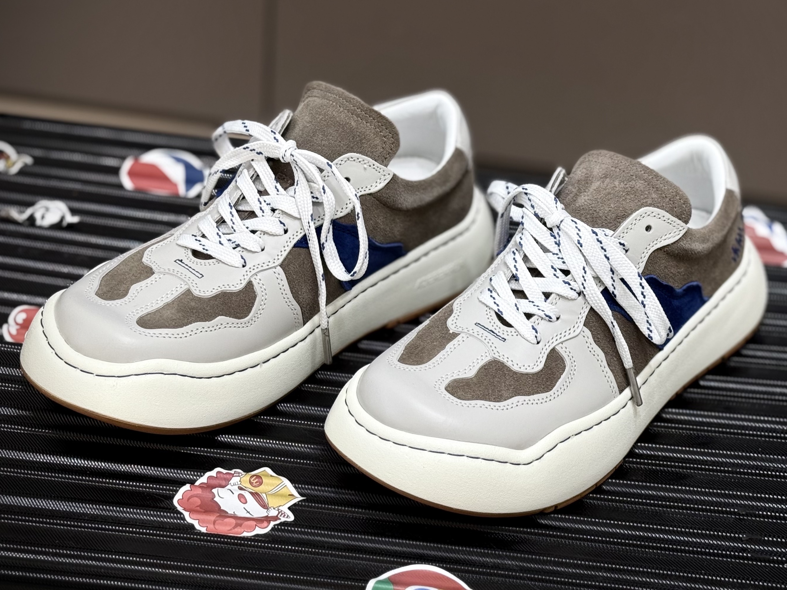 Ader Error Log; baus Gray 착용 스타일