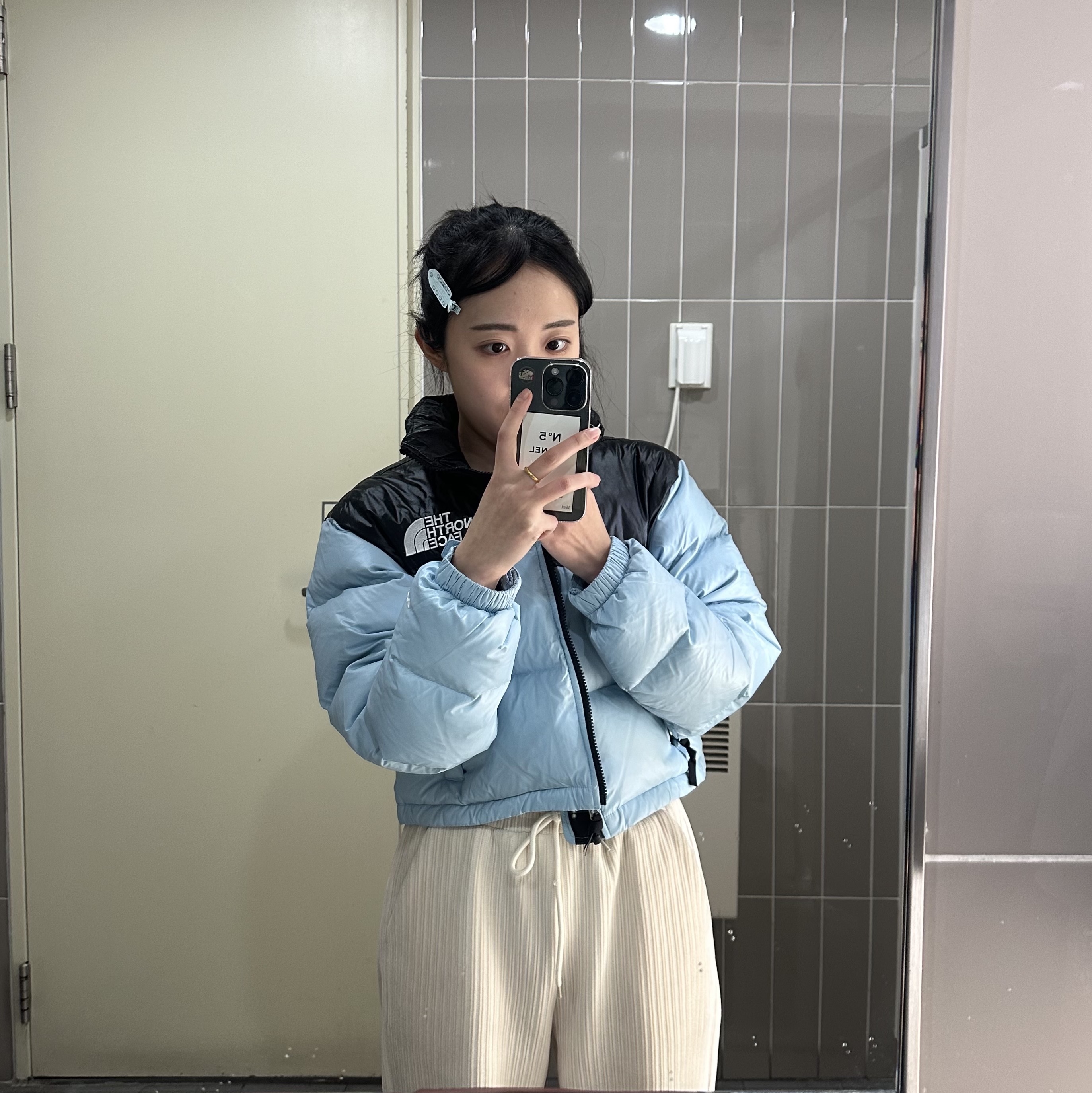 (W) The North Face Nuptse Short Jacket Beta Blue 착용 스타일