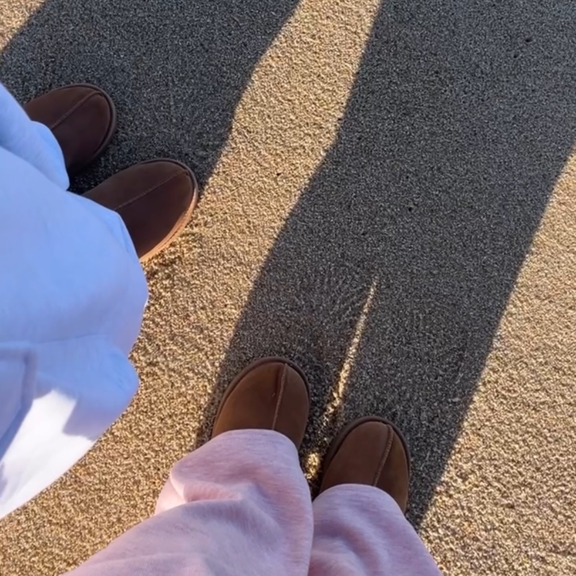 (W) UGG Tasman Slipper Chestnut, UGG Tasman Slipper Chestnut 착용 스타일