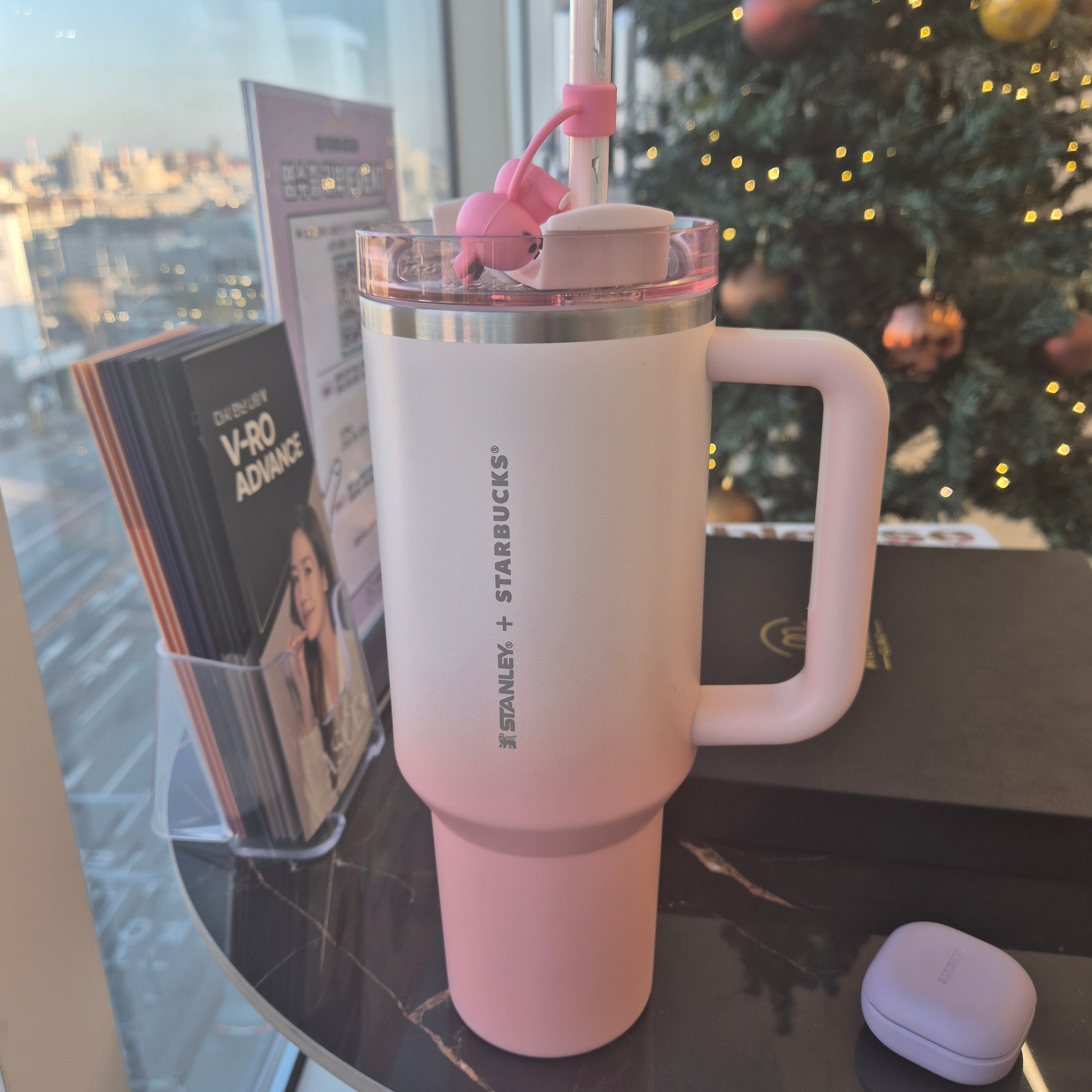 Starbucks 24 SS Stanley Pink Quencher Tumbler 1183ml 착용 스타일